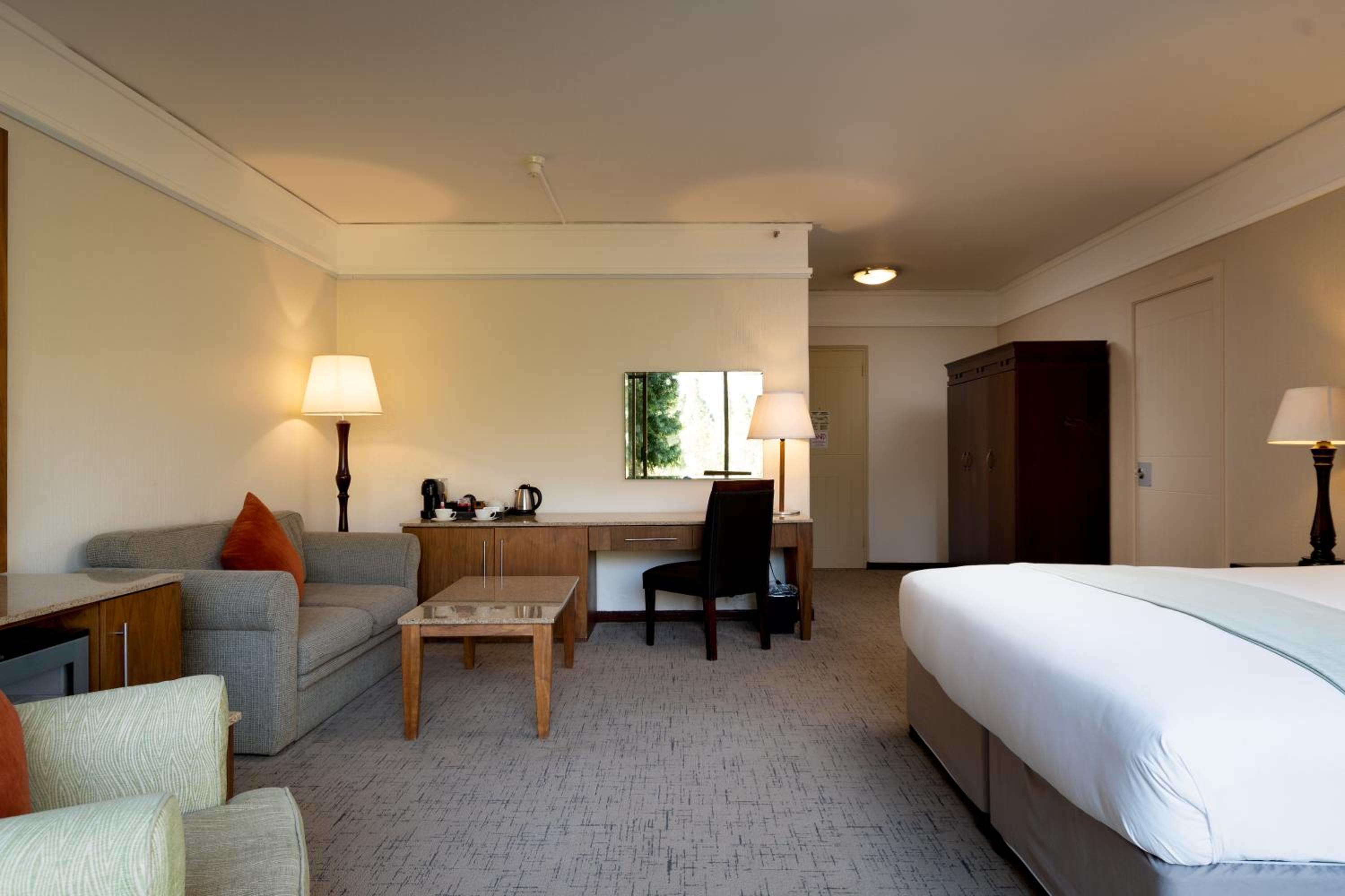 Room, executive, premium