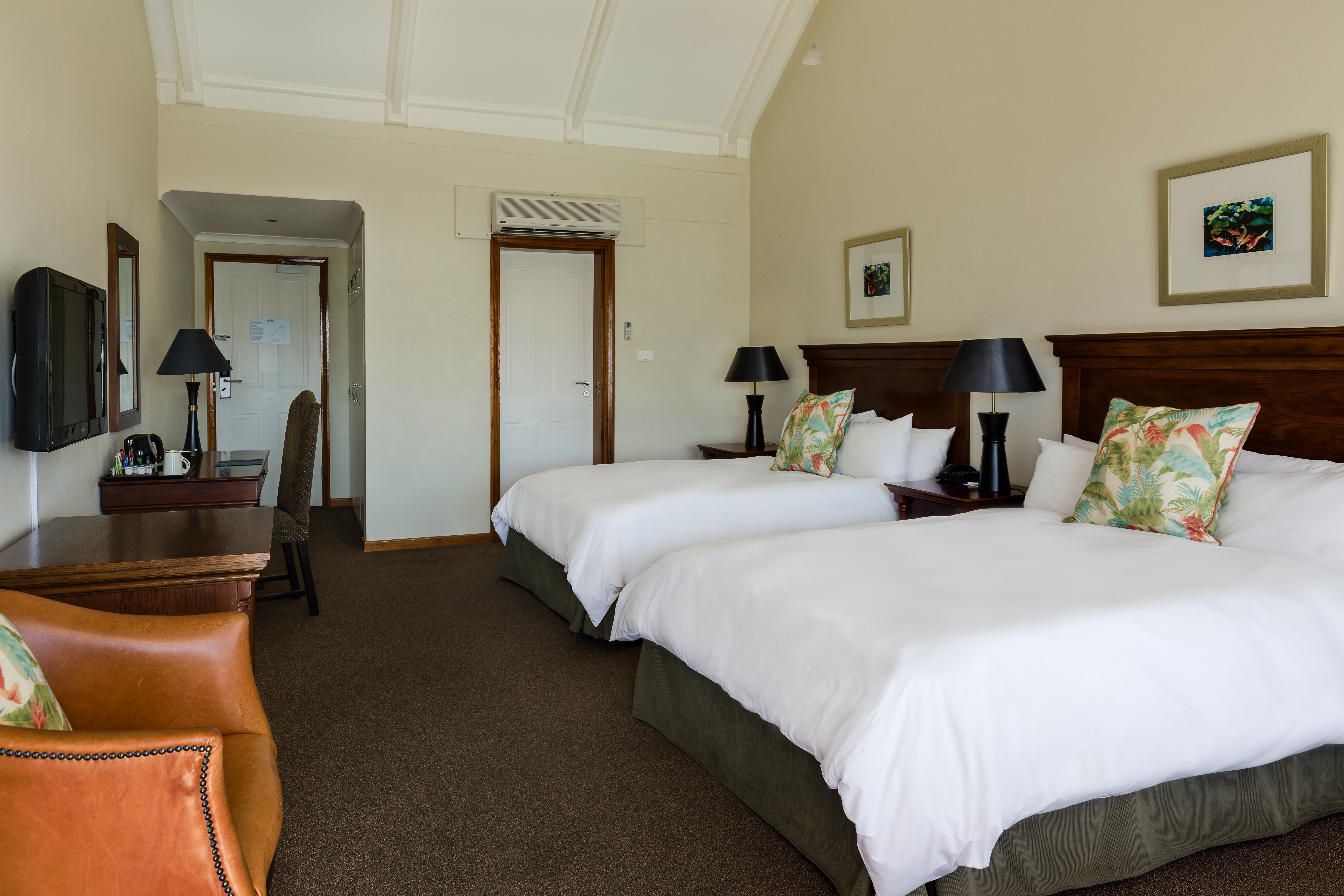 Protea Hotel George King George