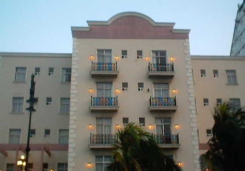 Ruíz Milán Hotel by null