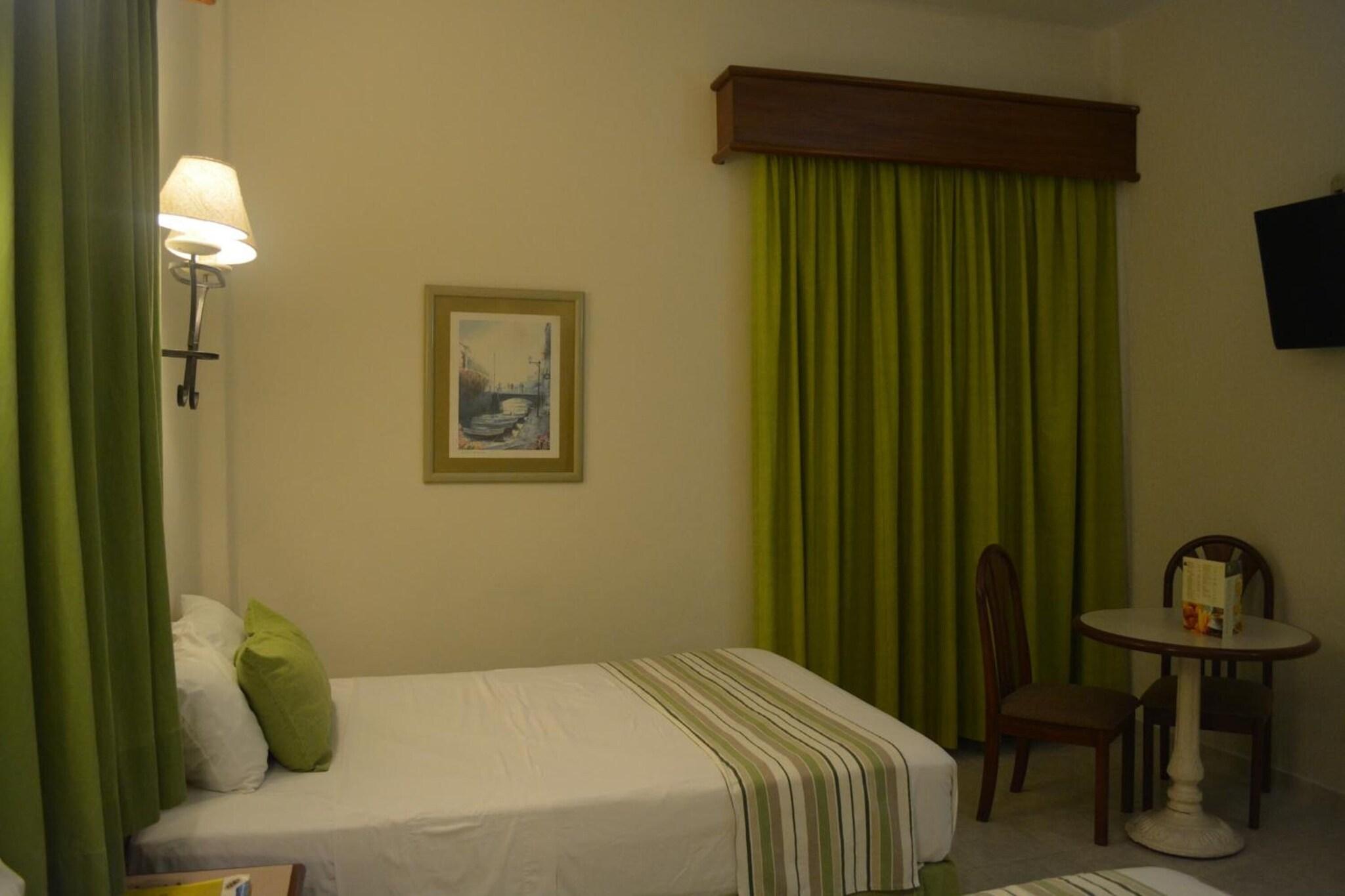 Ruíz Milán Hotel by null