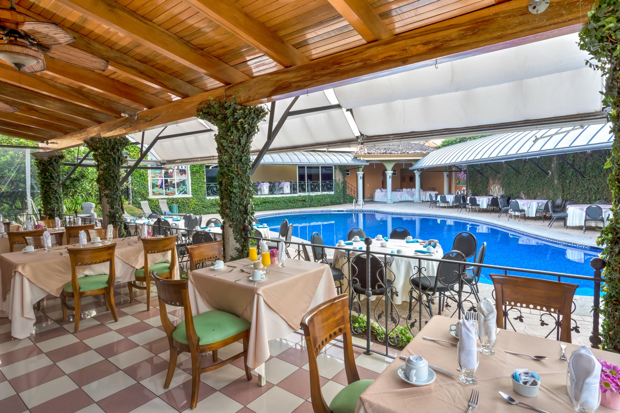 Hotel & Suites Casa Conde