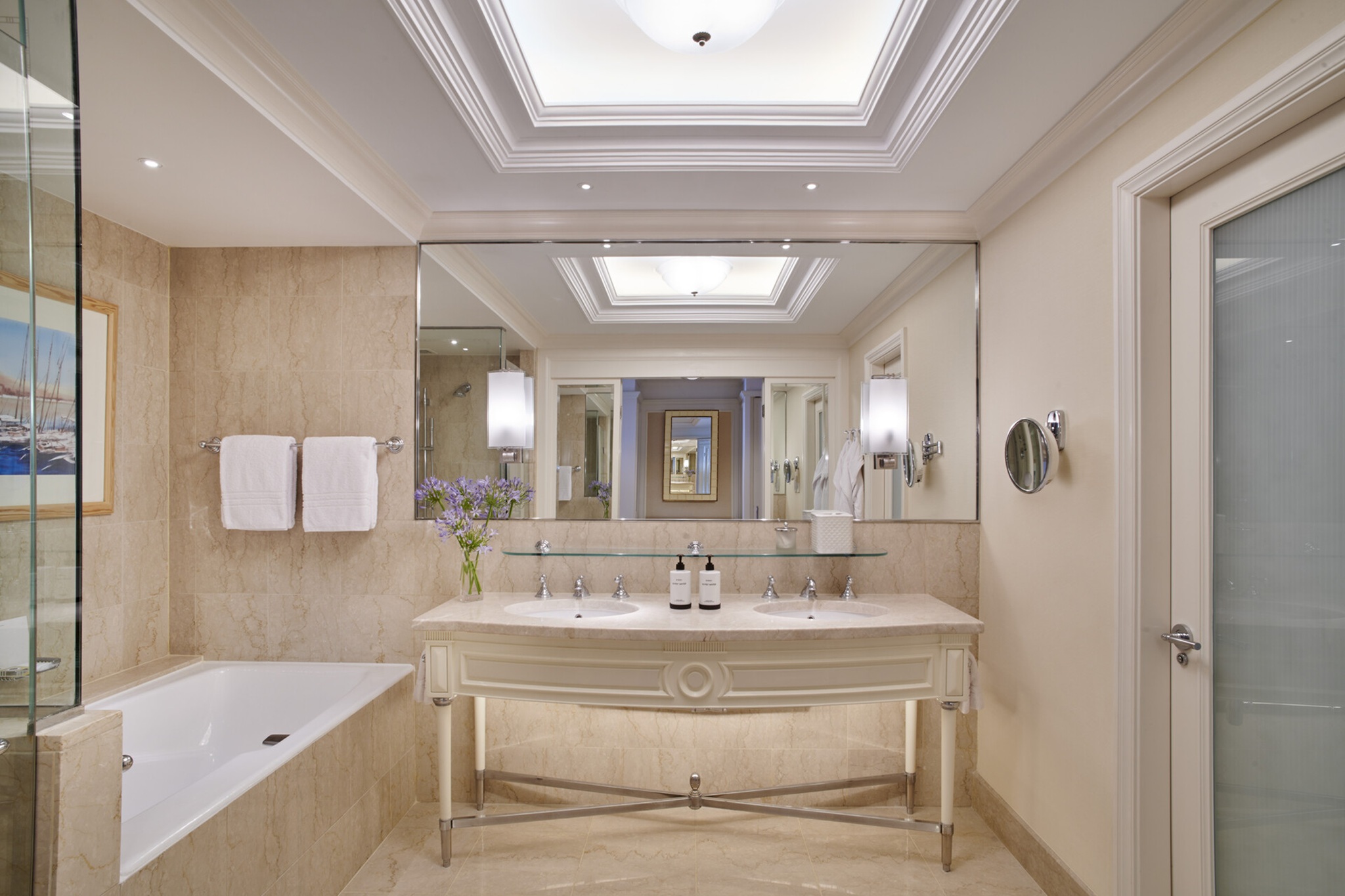 Four Seasons Hotel Cairo at Nile Plaza by null