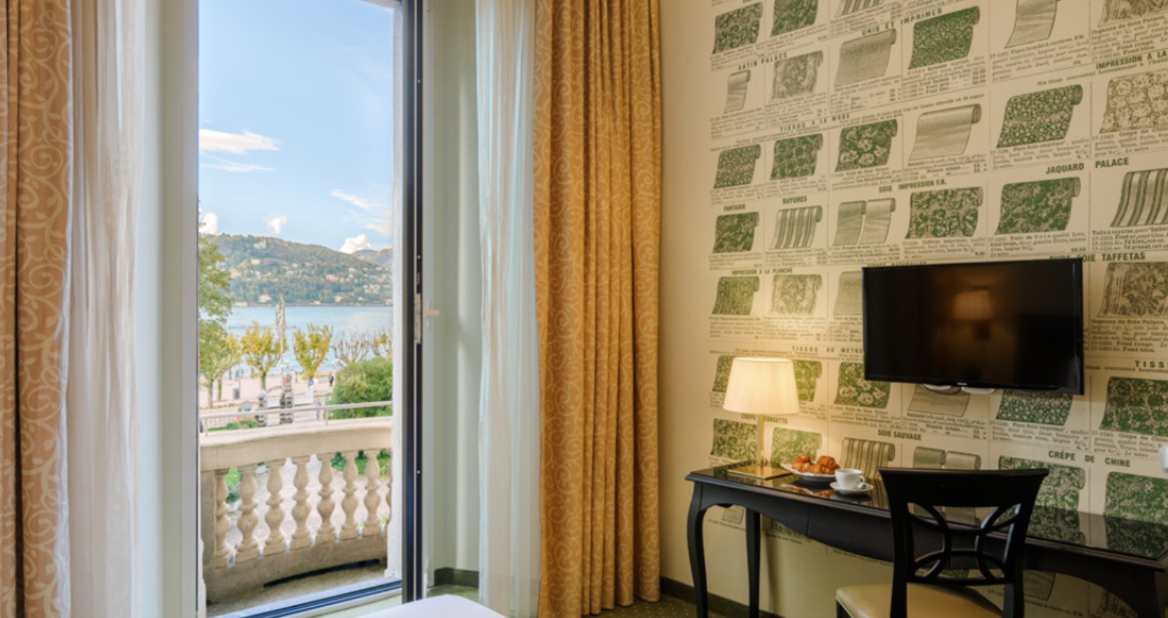 Palace Hotel by null