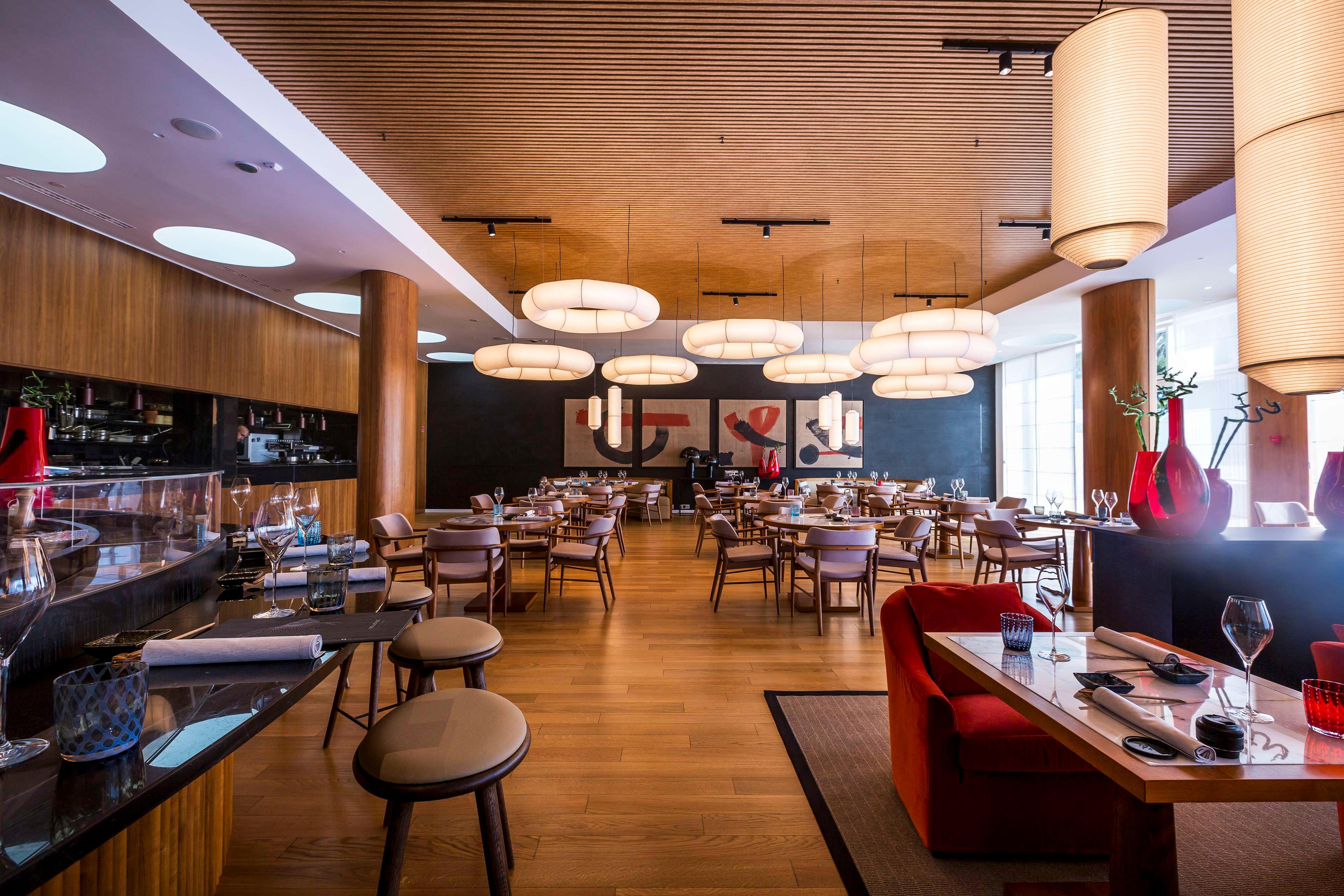 Hotel Bellevue by null