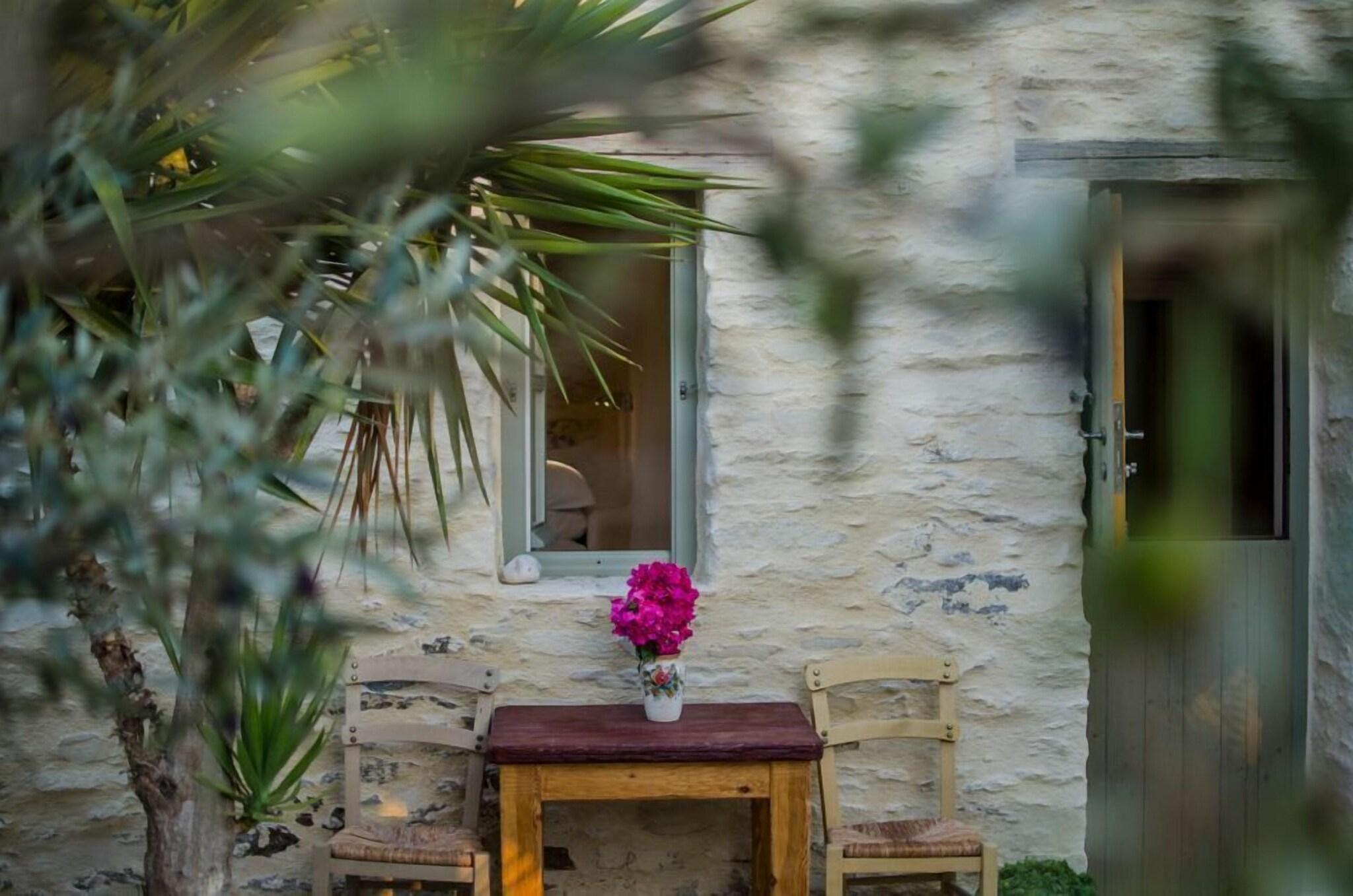 Yialos Ios Hotel by null