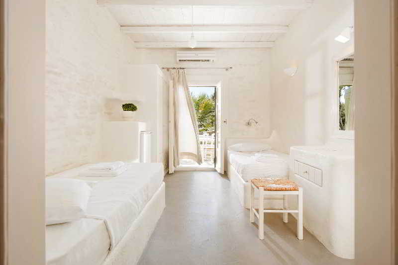 Yialos Ios Hotel by null