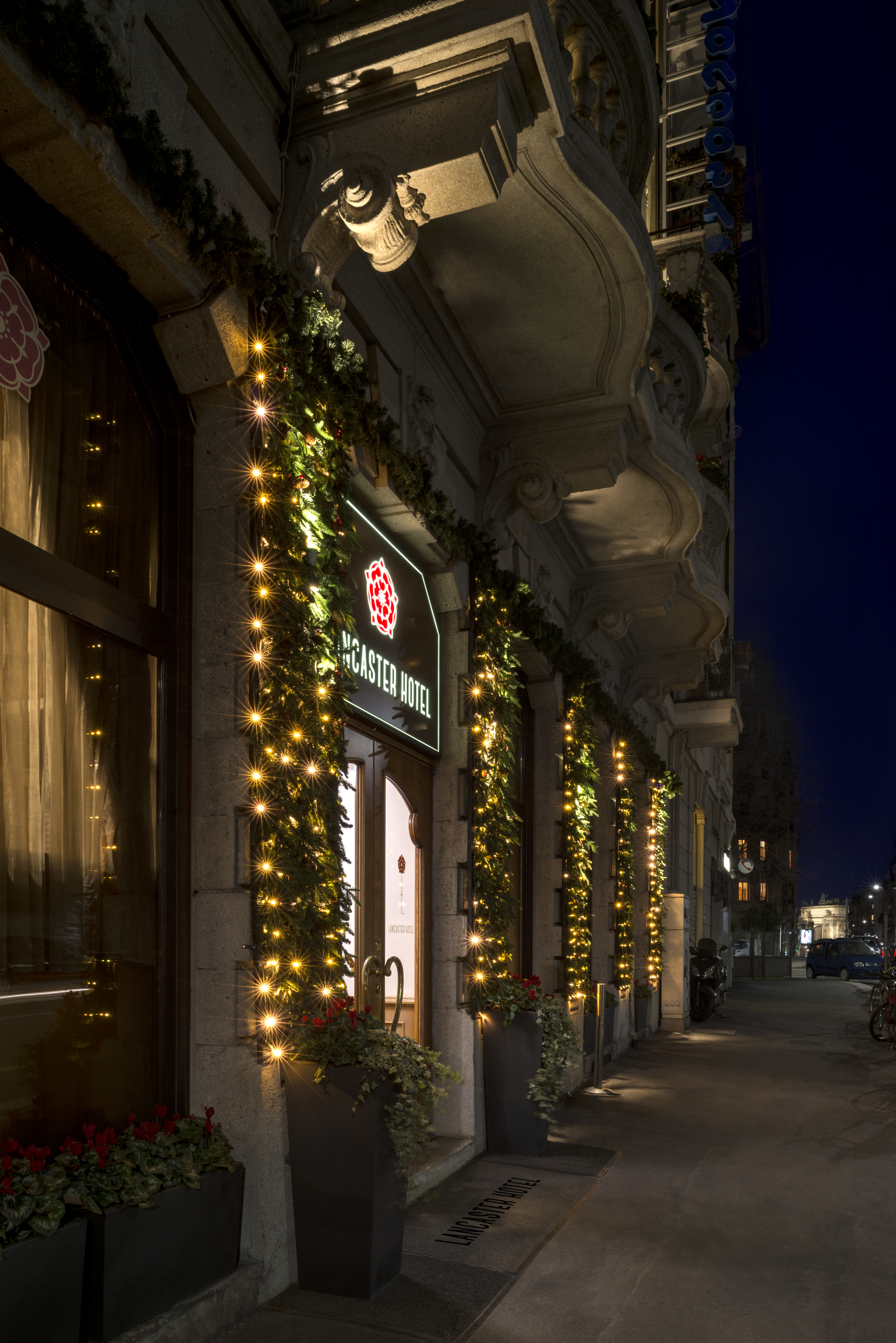 Lancaster Hotel - photo