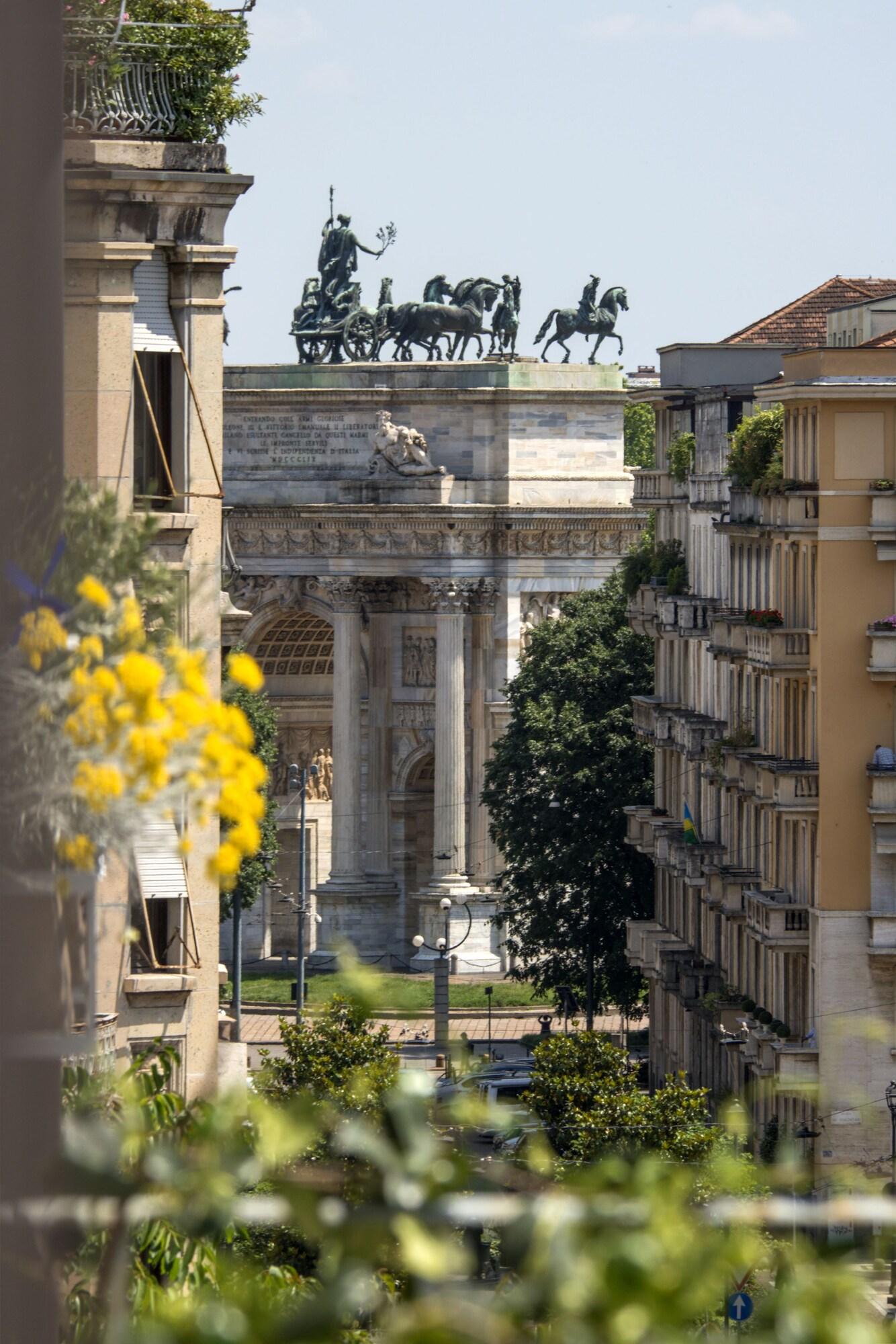Lancaster Hotel - photo