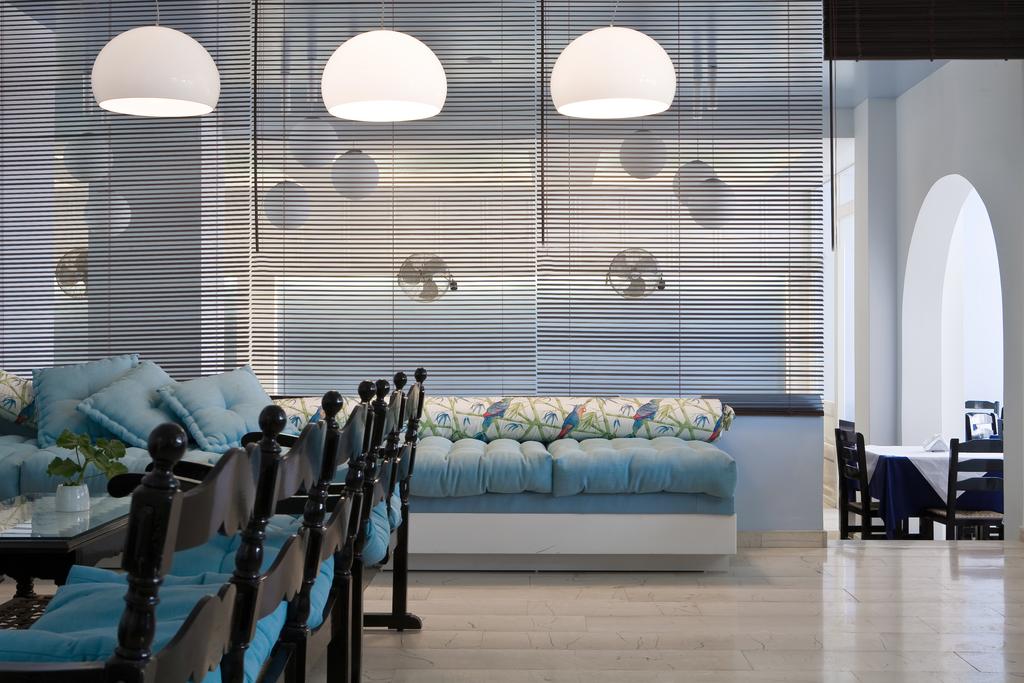 Kamari Beach - nuotrauka