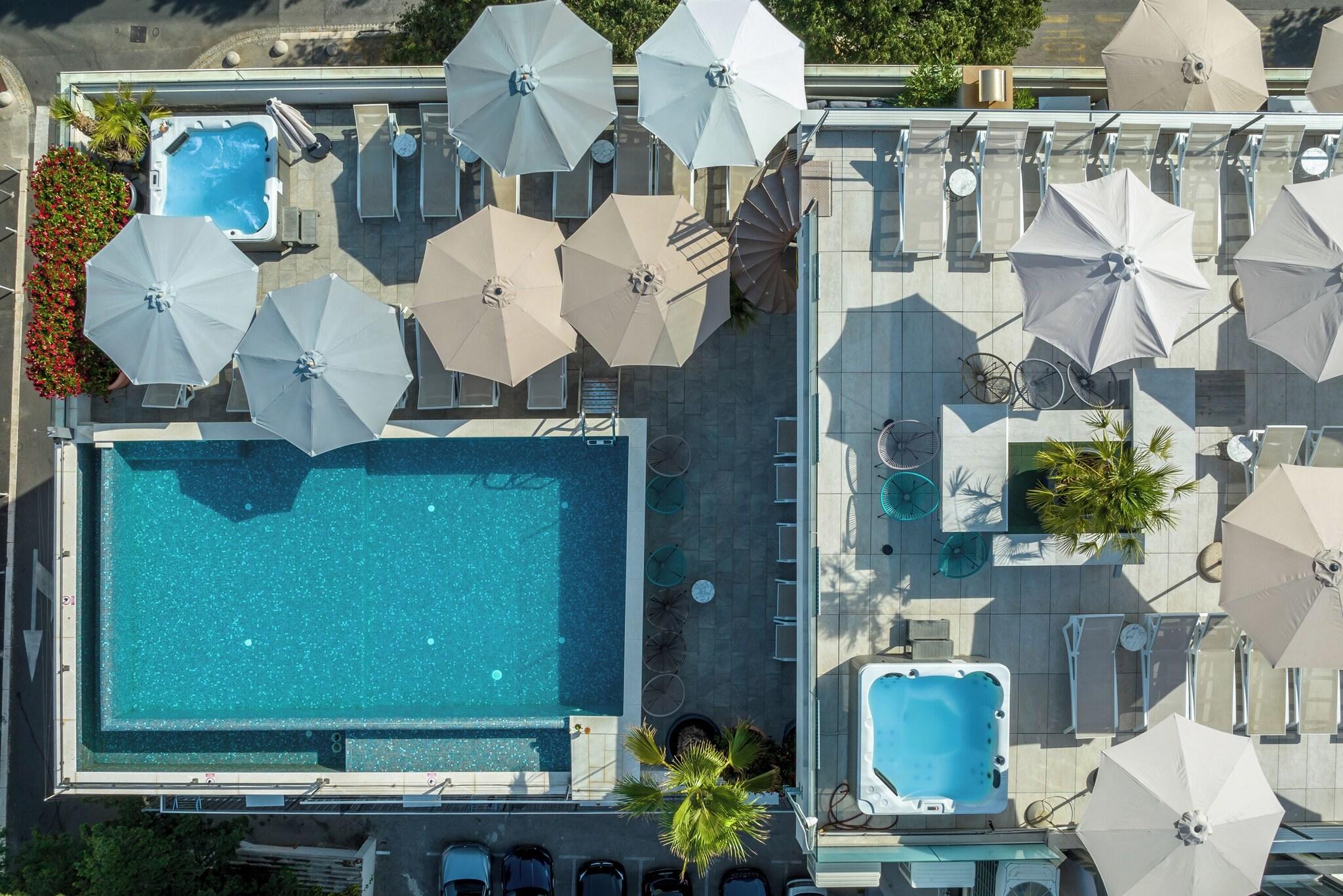 Art Hotel - фото