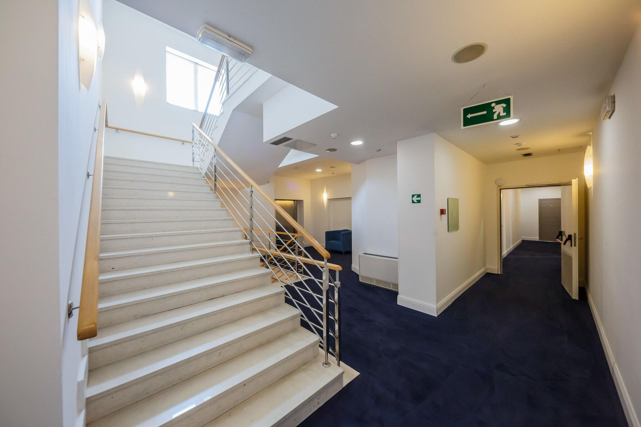 Art Hotel - фото