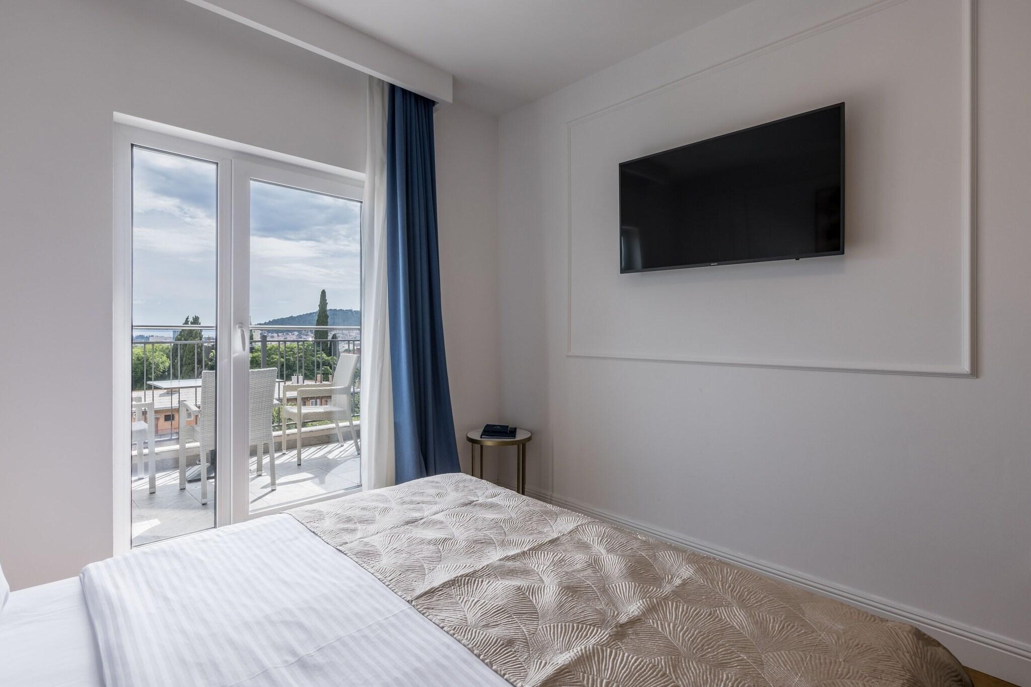 Art Hotel - фото