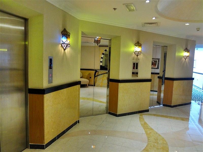 The Park Hotel Ex Al Jawhara Gardens - photo