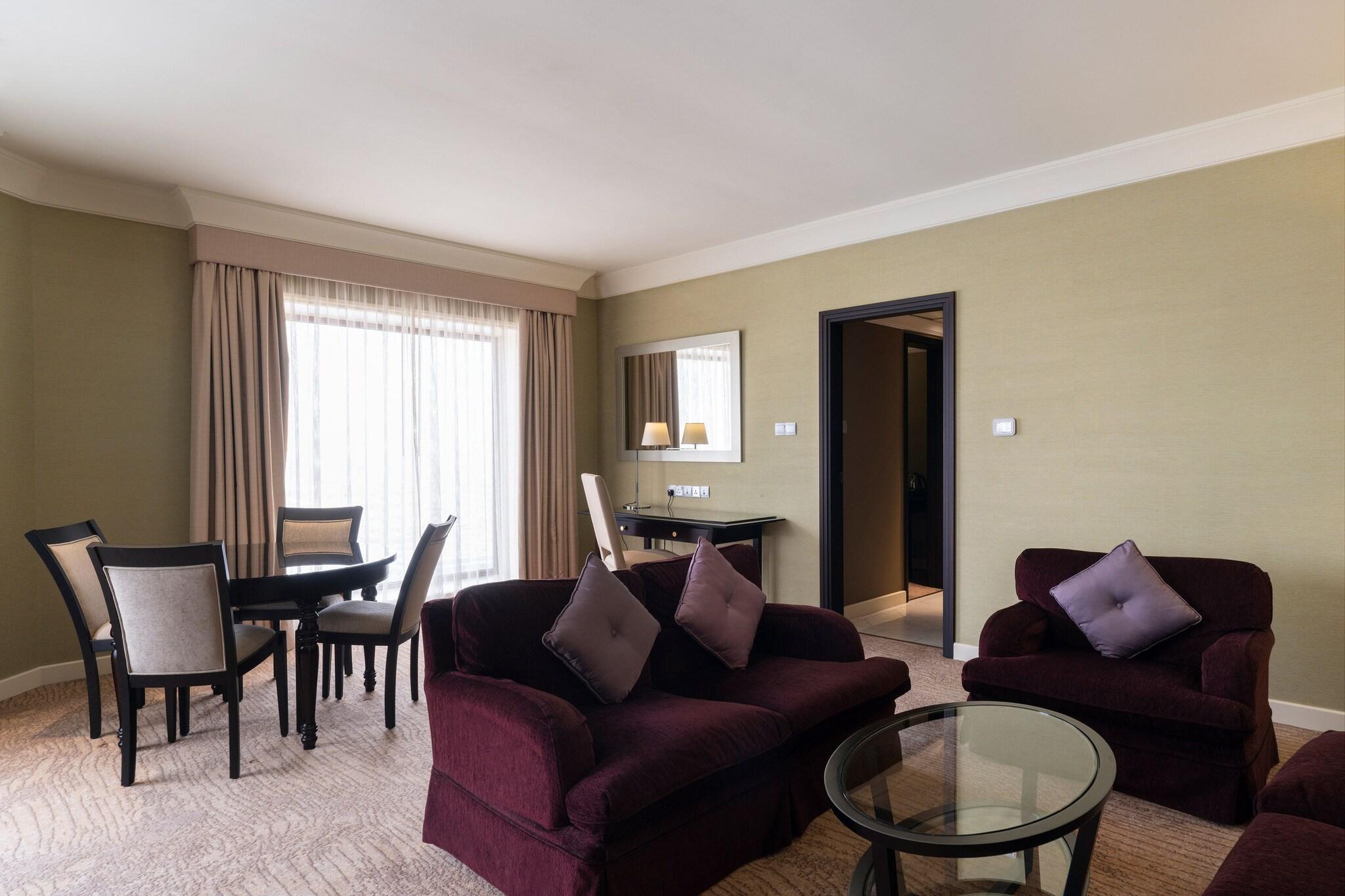 Suite, executive