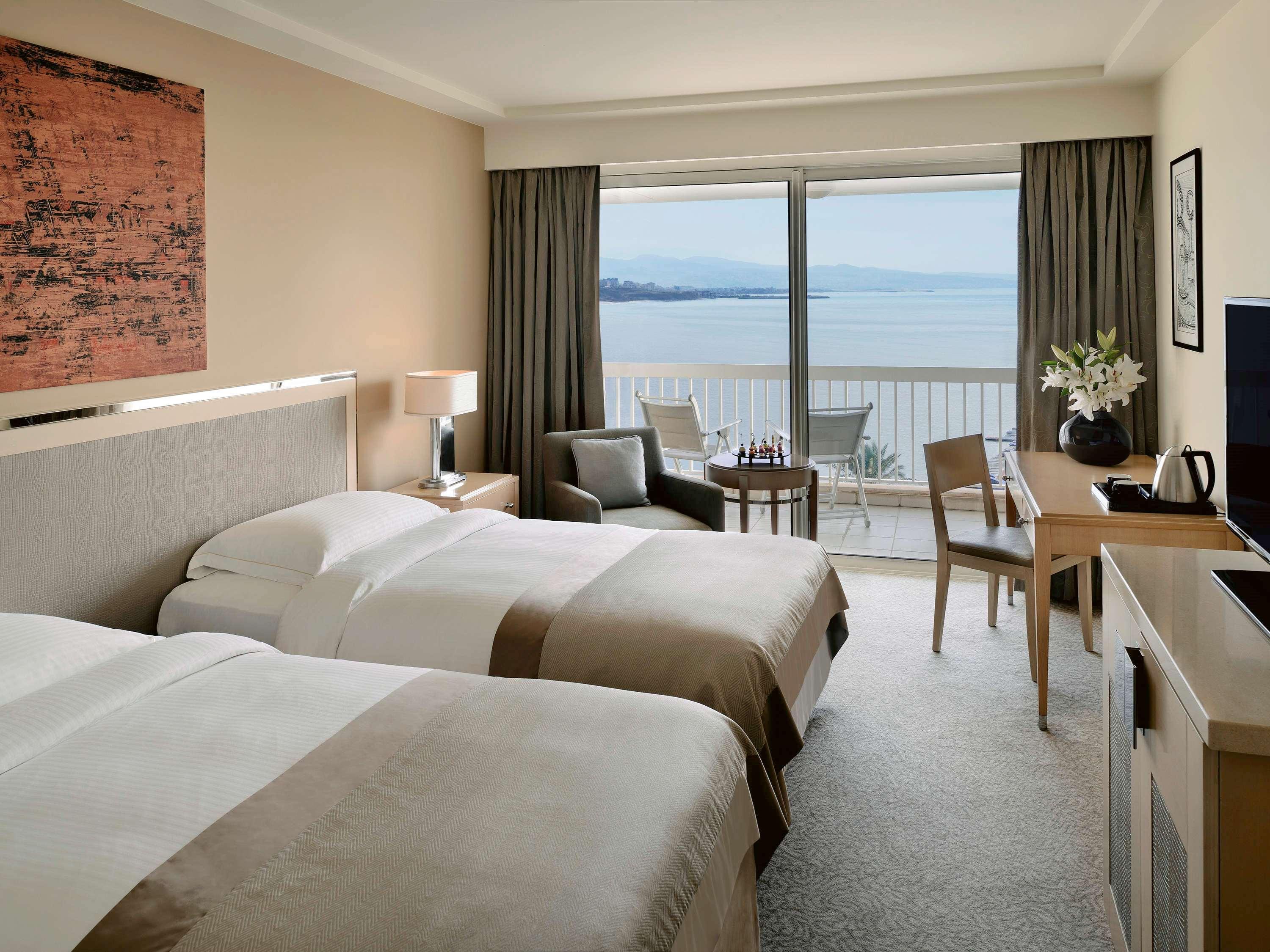 Movenpick Hotel Beirut Room Type - DELUXE TWIN SEA VIEW