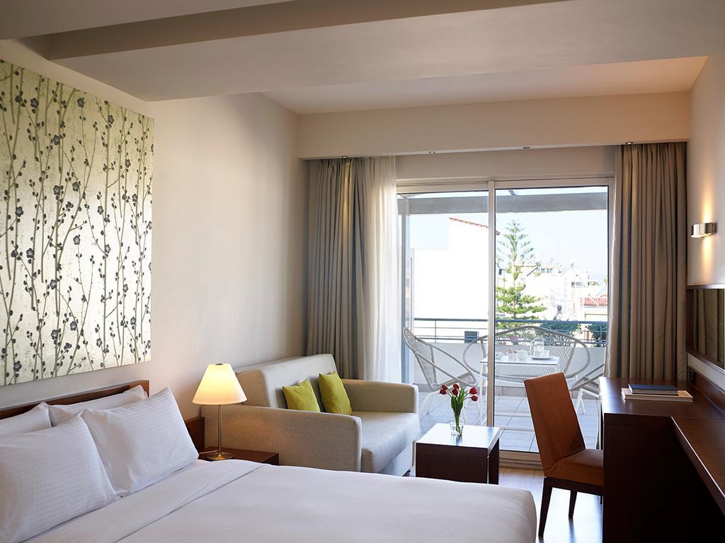 Pharae Palace - фото