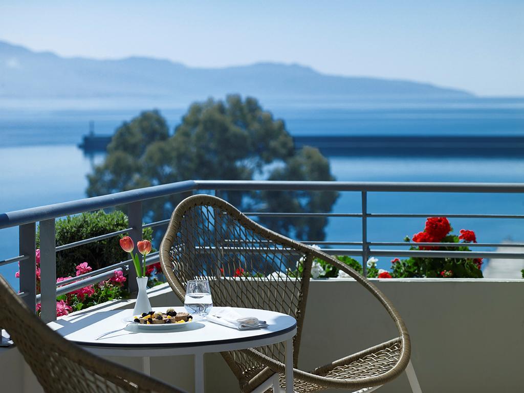 Pharae Palace - фото