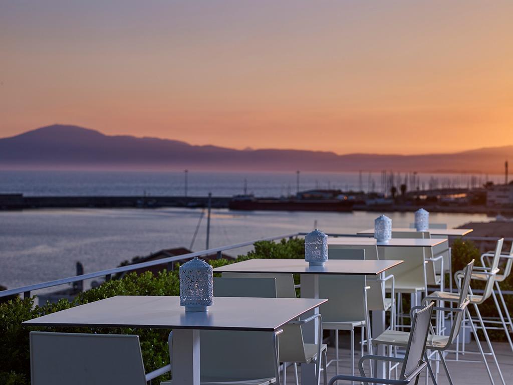 Pharae Palace - фото