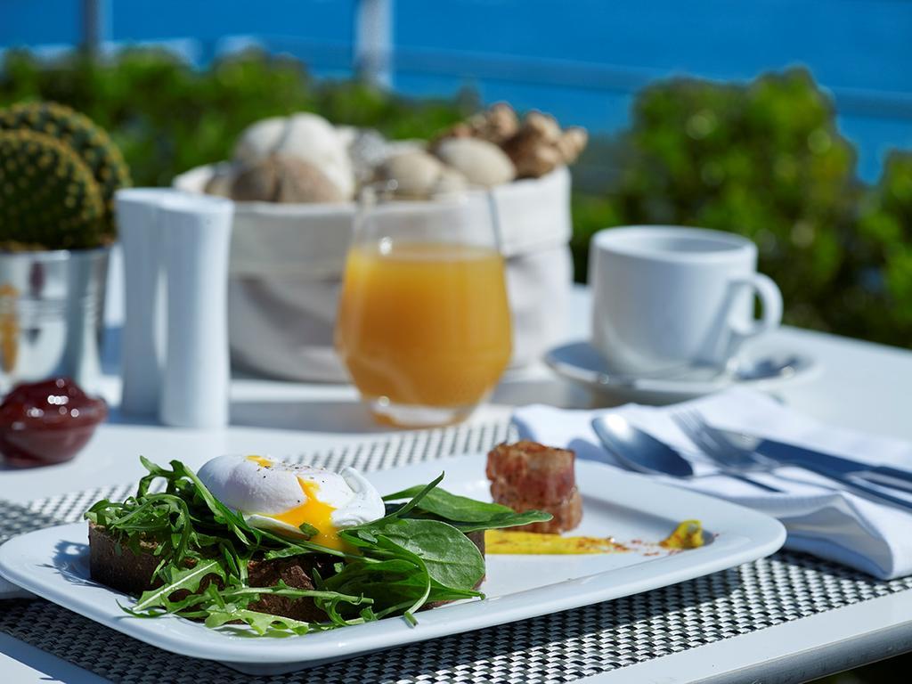 Pharae Palace - фото