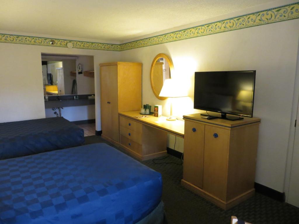 Twin room, accessible