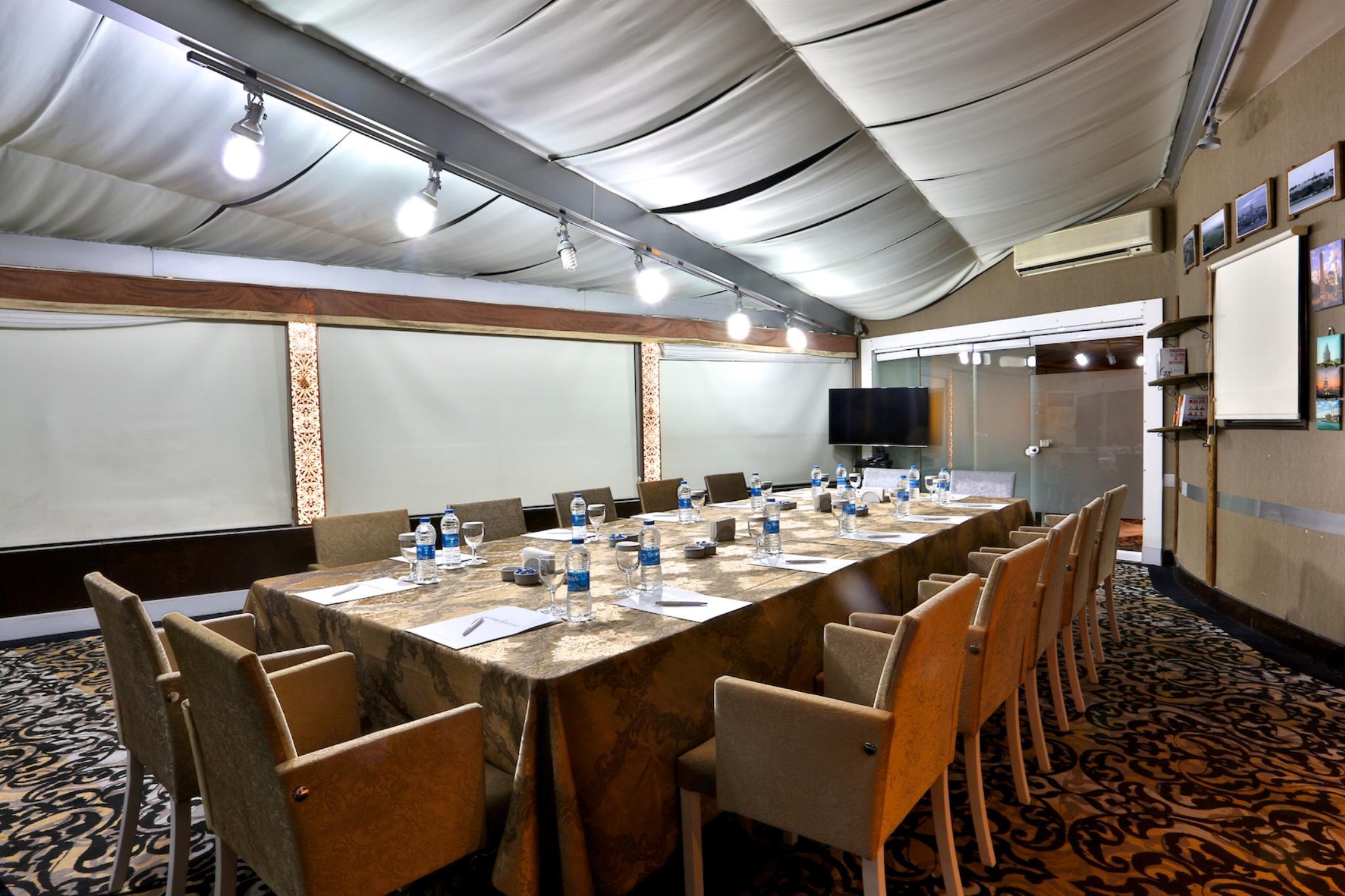 AHC Old City Hotel - attēls