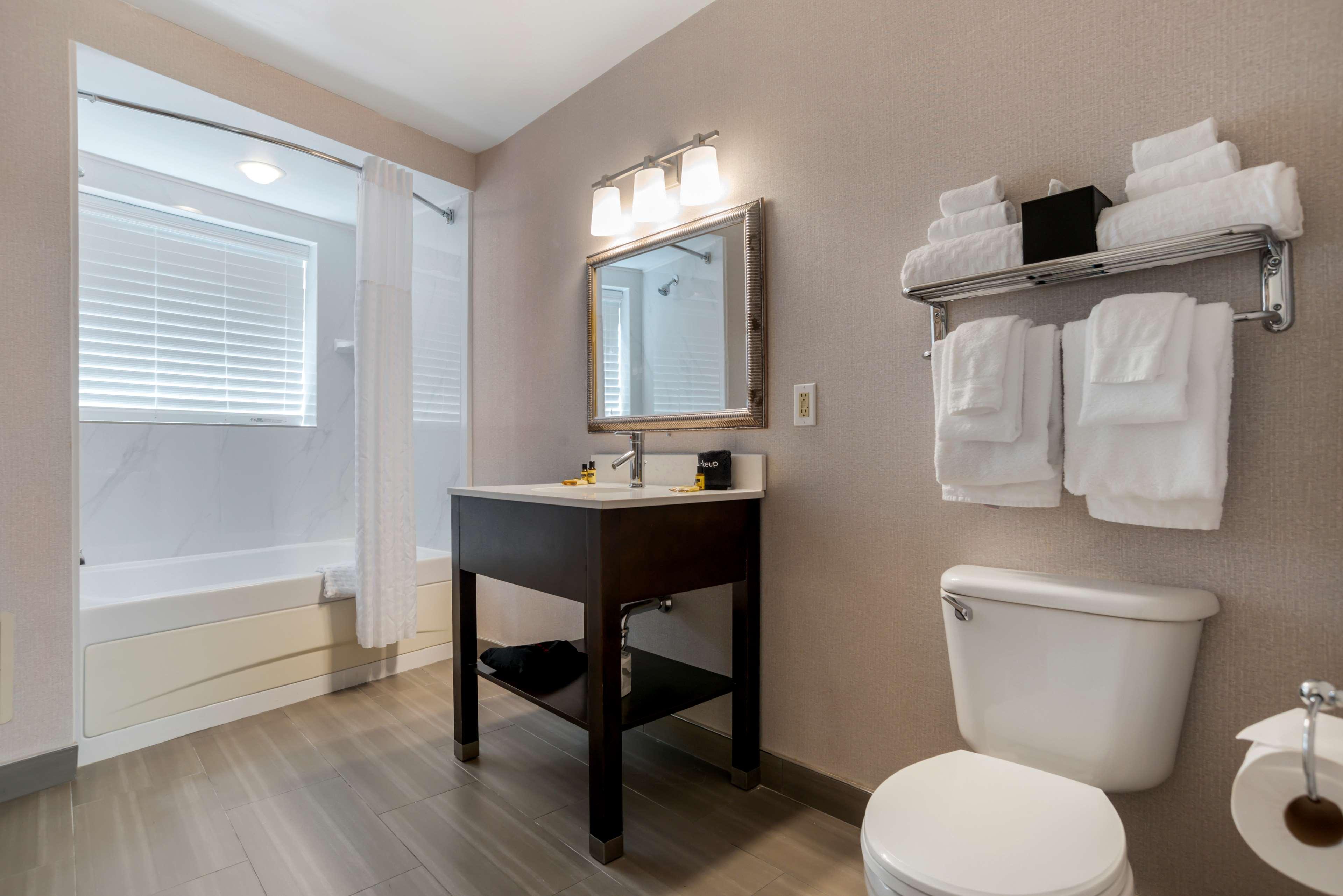 Best Western Plus St. Christopher Hotel