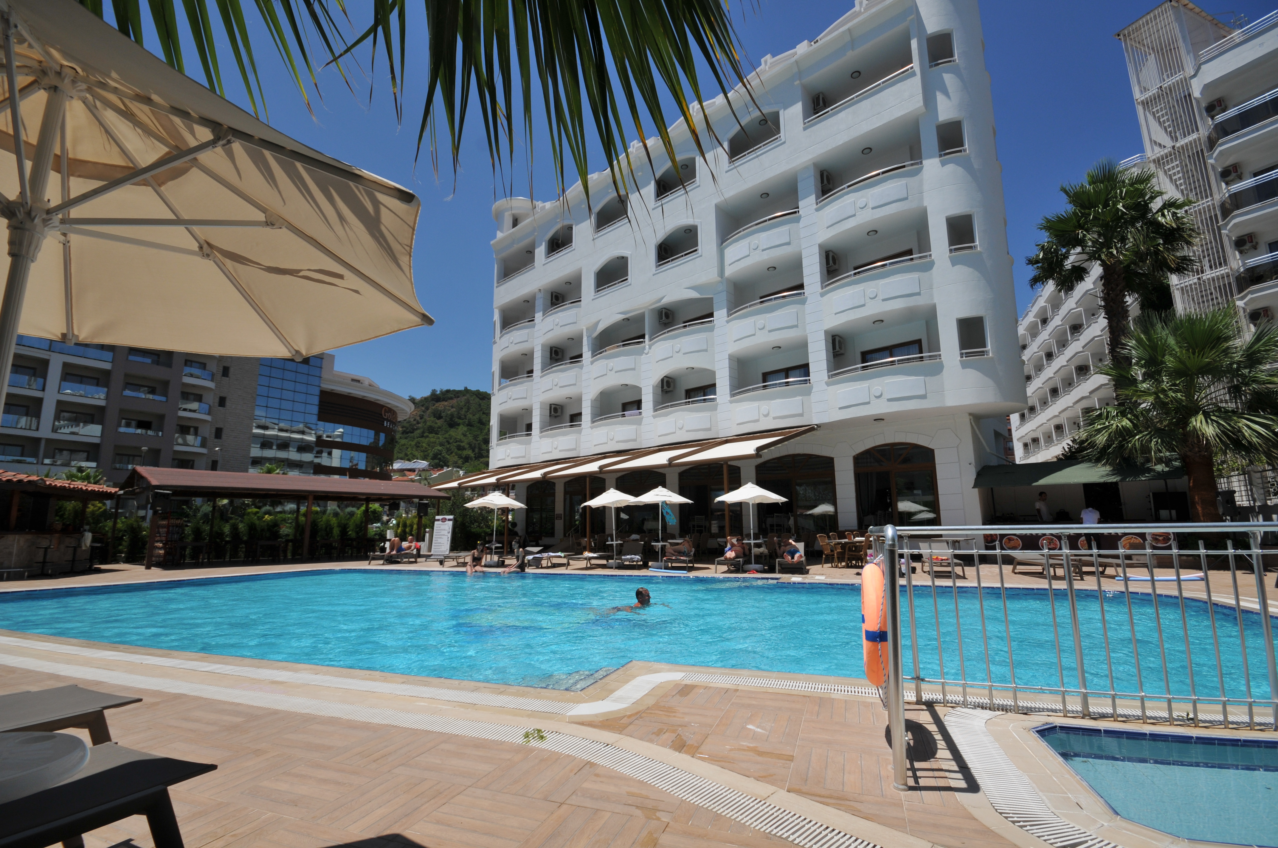 My Dream Hotel - фото