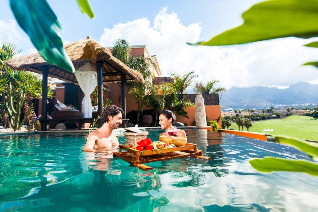 Hotel Royal Garden Villas by null