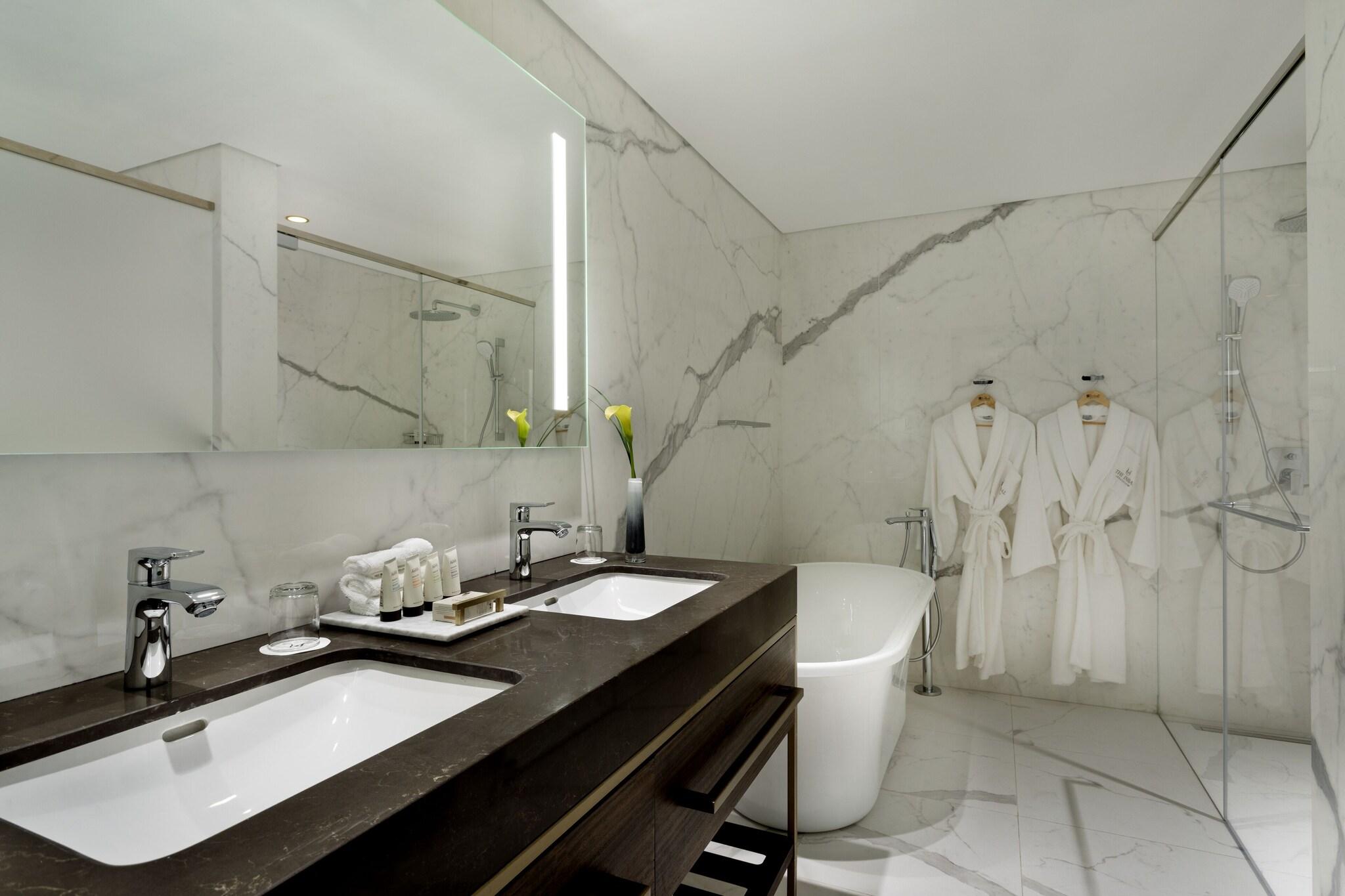 The Inbal Jerusalem Hotel by null