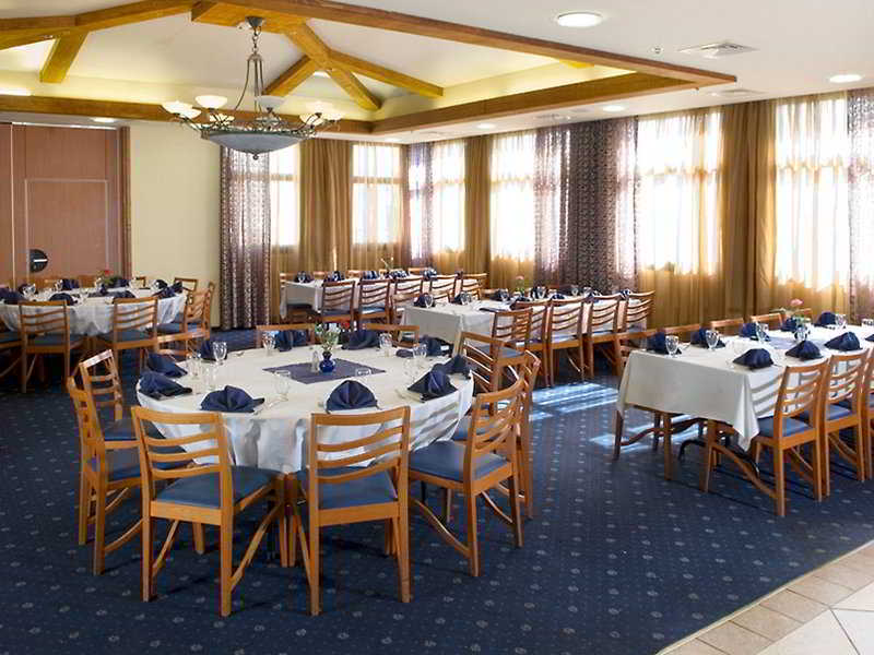 Rimonim Nazareth