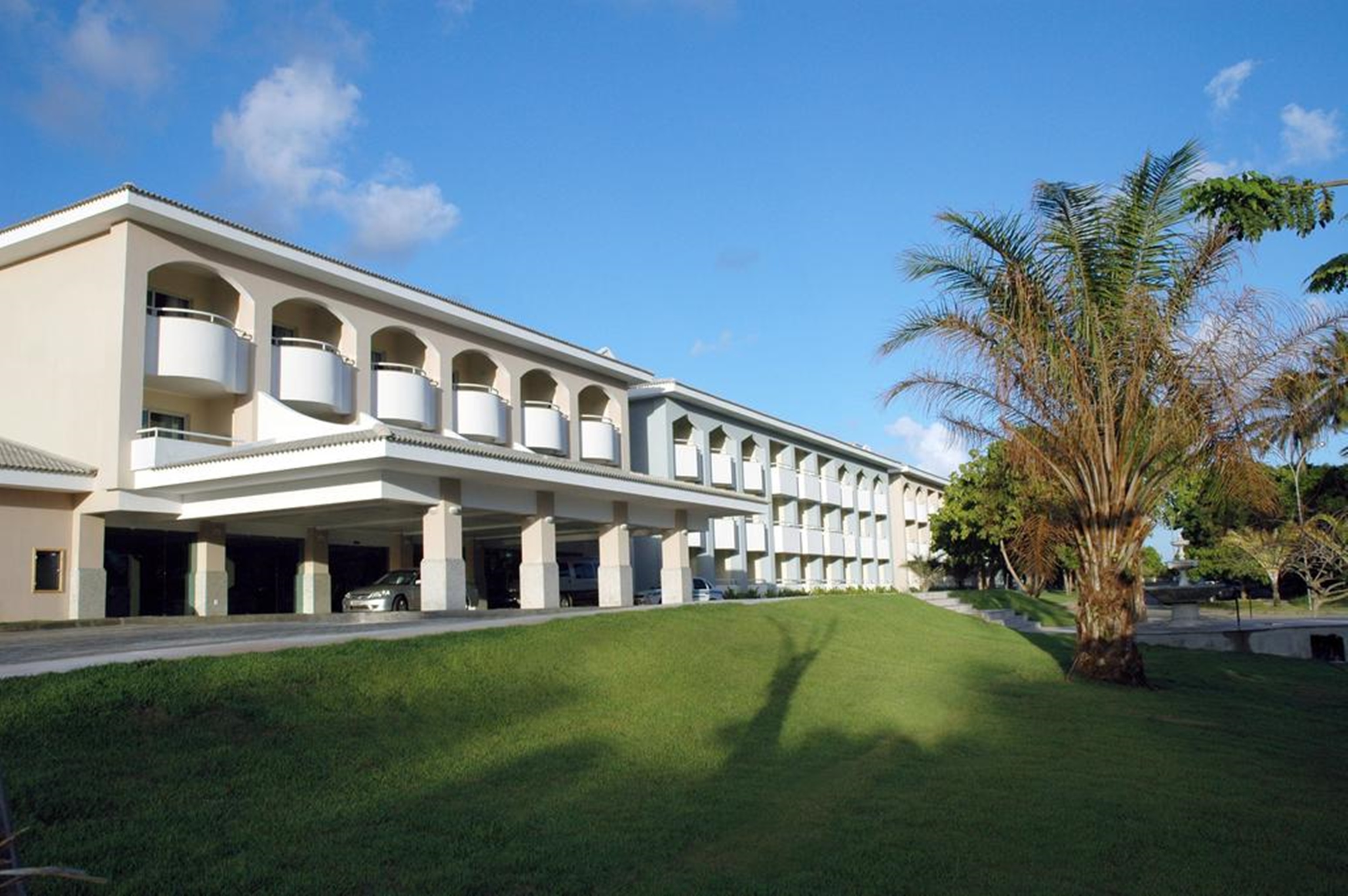 Bahia Plaza Hotel image