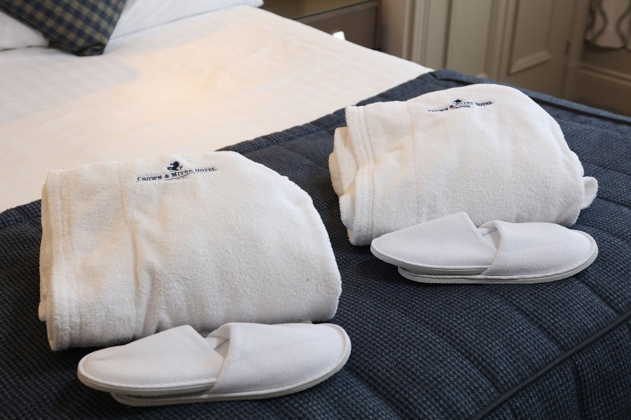 Crown & Mitre Hotel by null