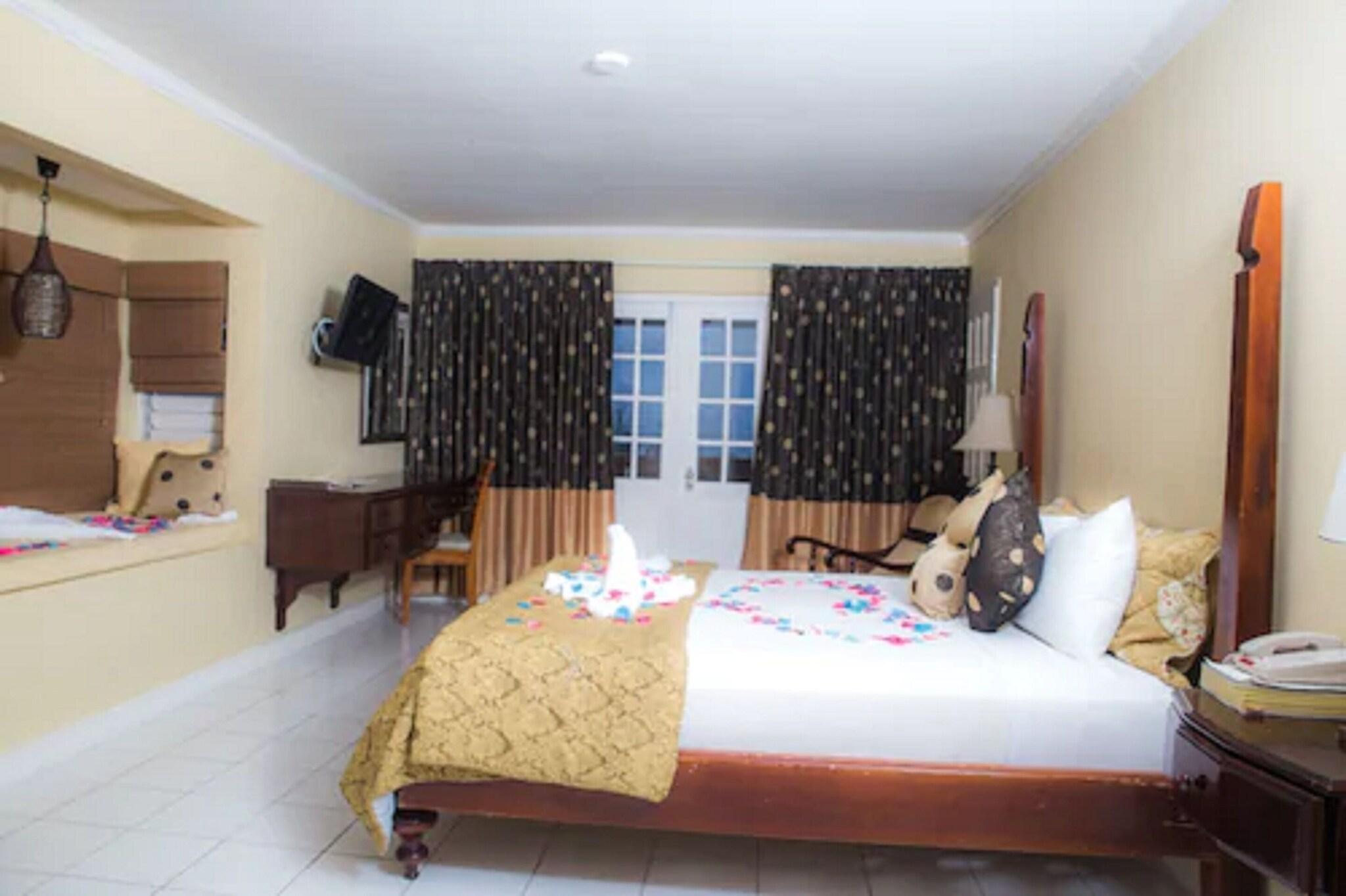 The Cardiff Hotel & Spa by null