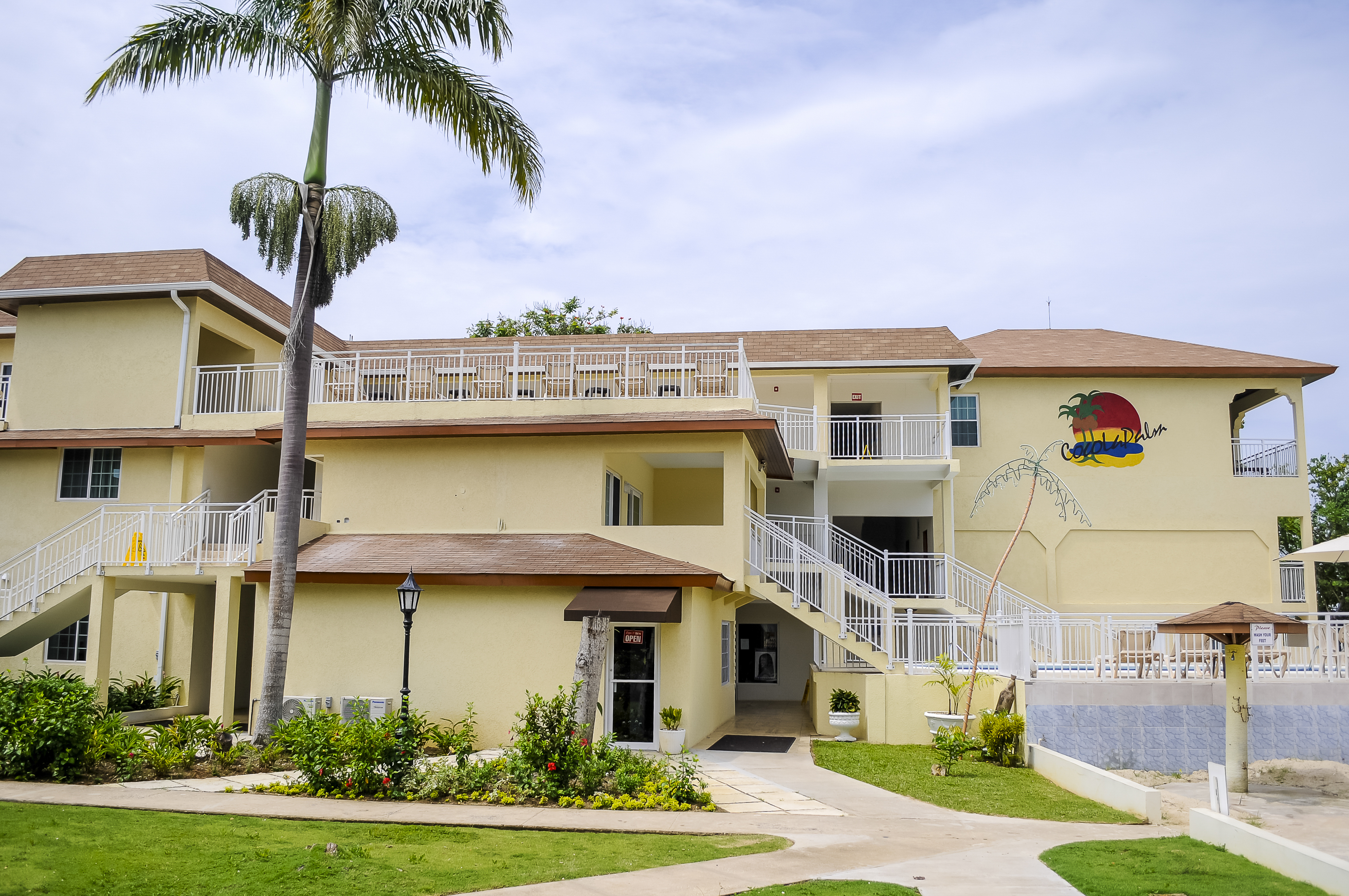 Coco La Palm Seaside Resort Hotel image