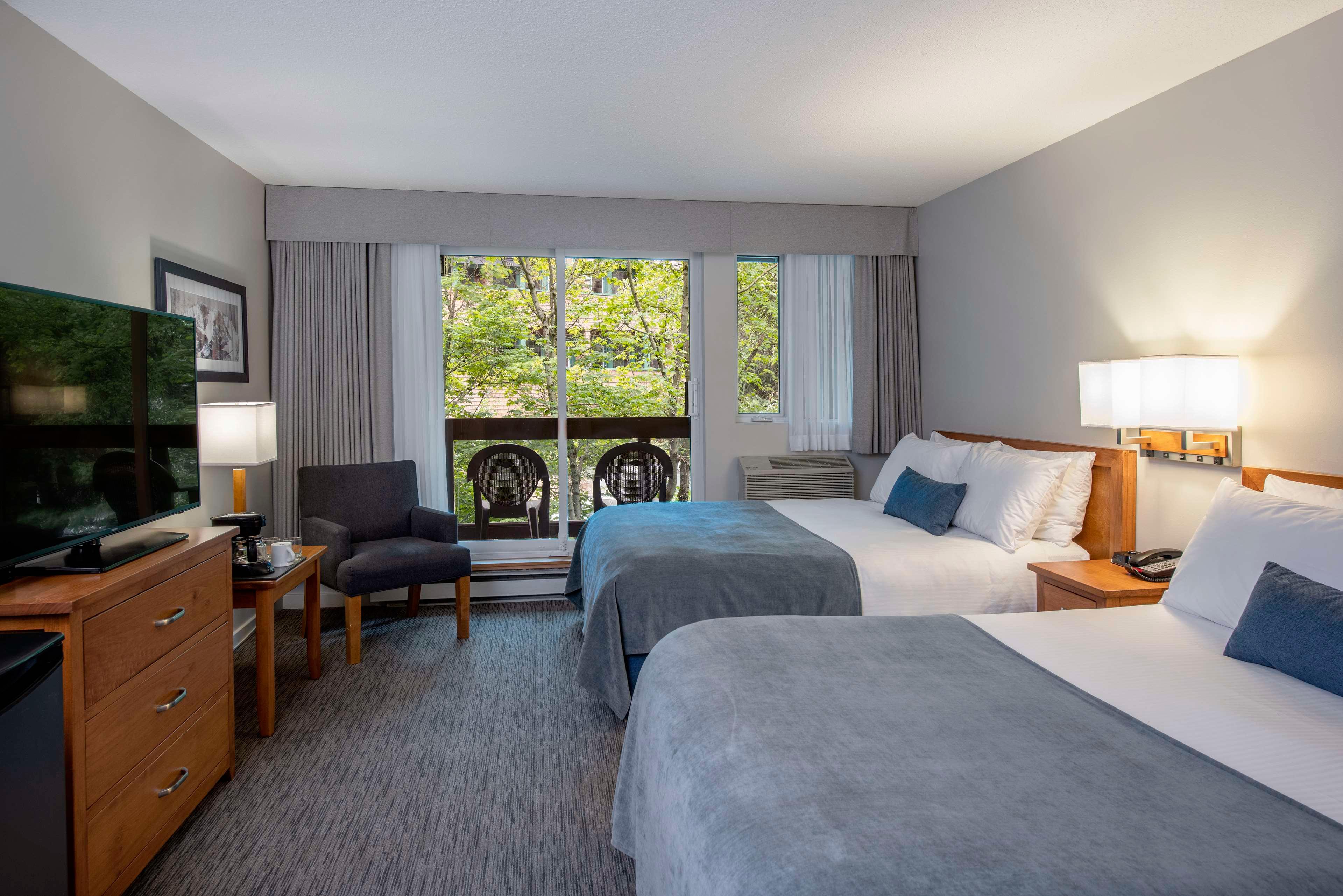 Whistler Village Inn + Suites by null