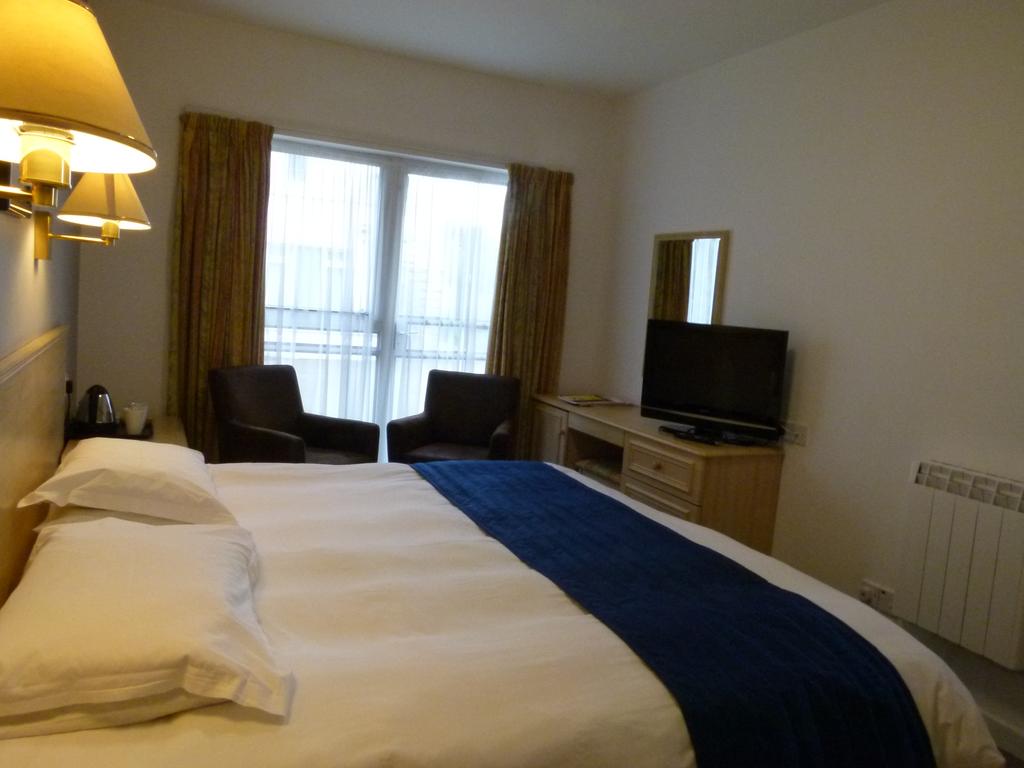 Beachcombers Hotel