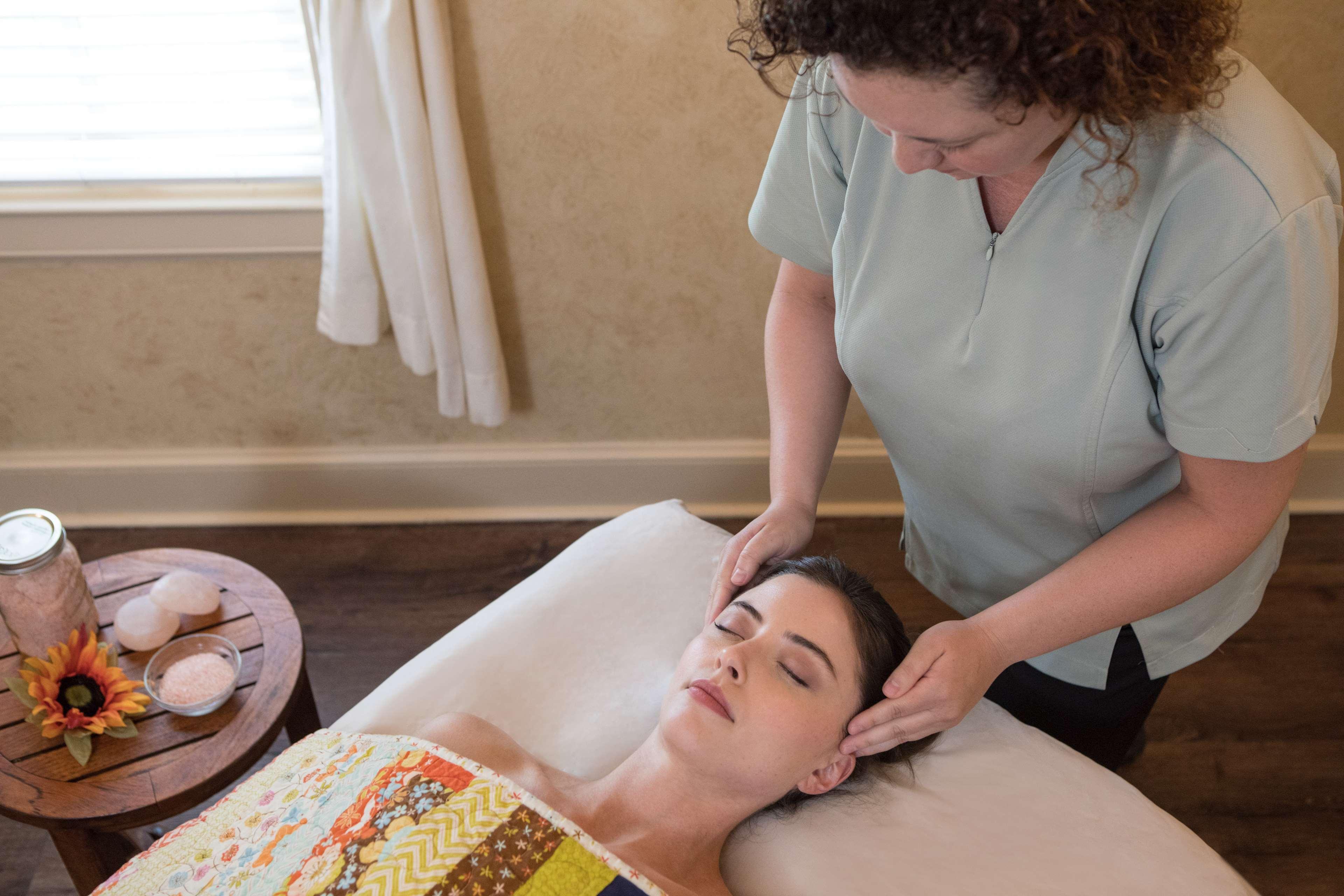 Hyatt Regency Hill Country Resort and Villas by null