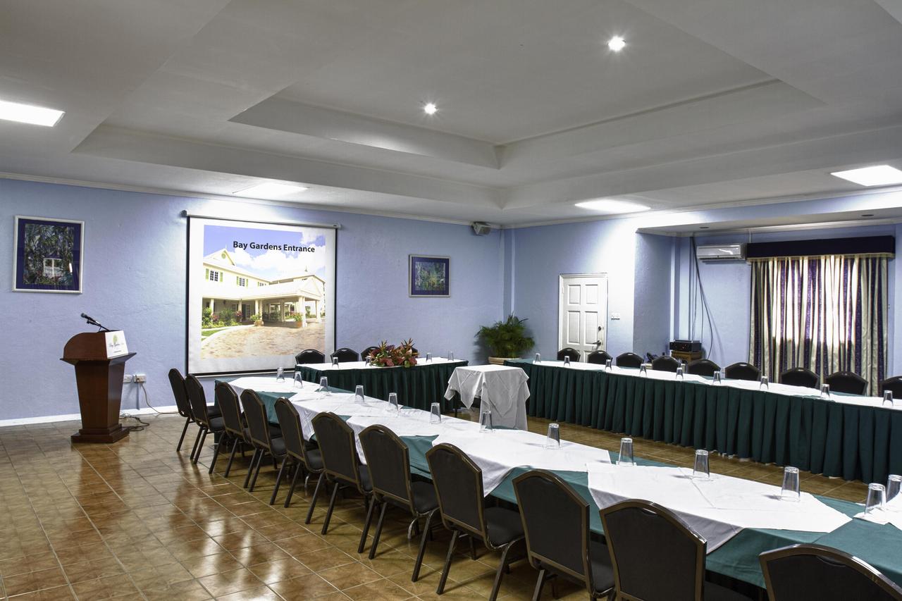 Bay Gardens Hotel by null