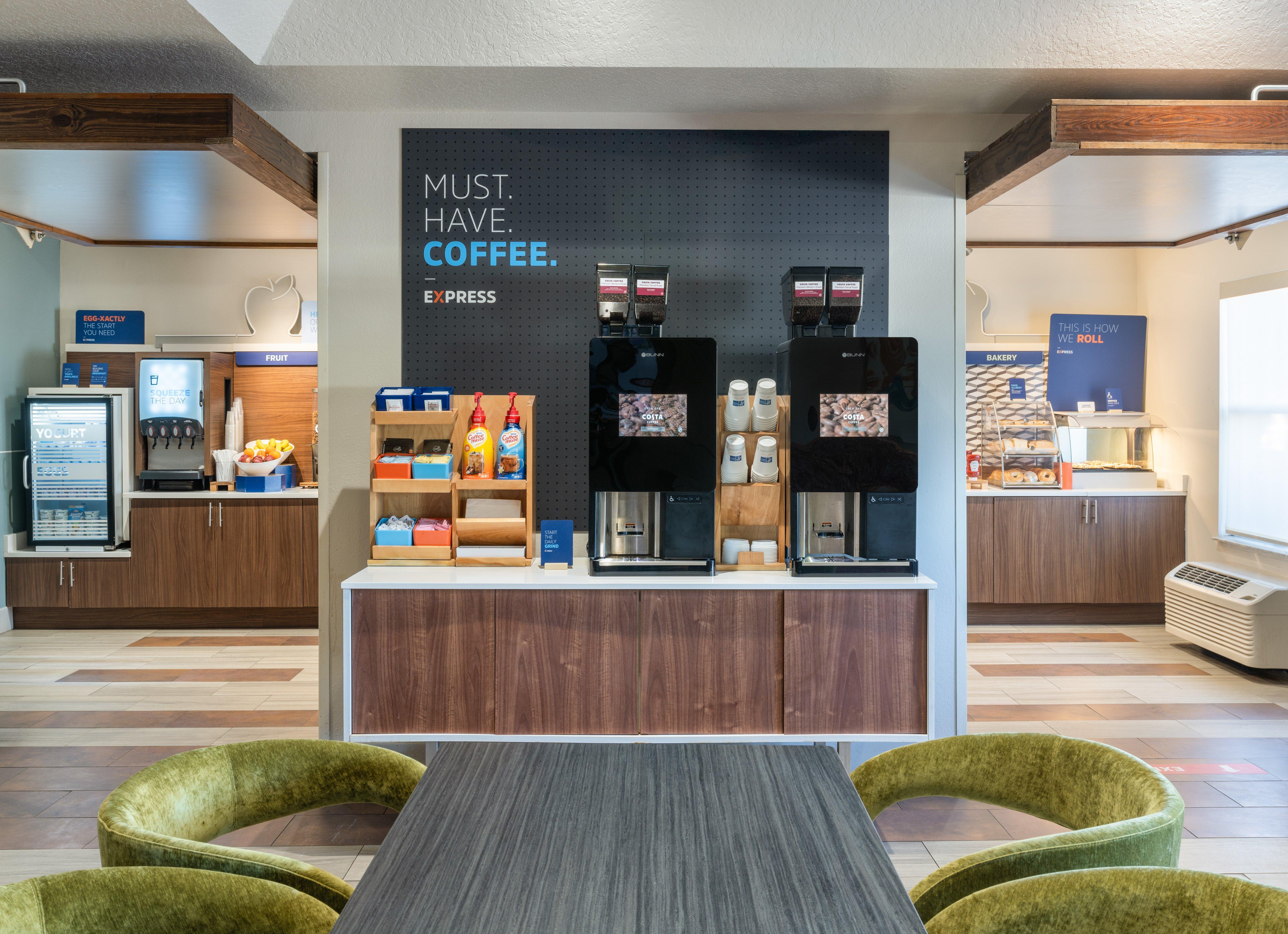 Holiday Inn Express Orlando Airport