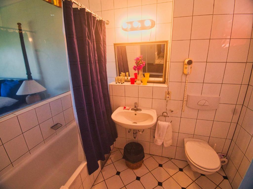 Blue Haven Hotel by null