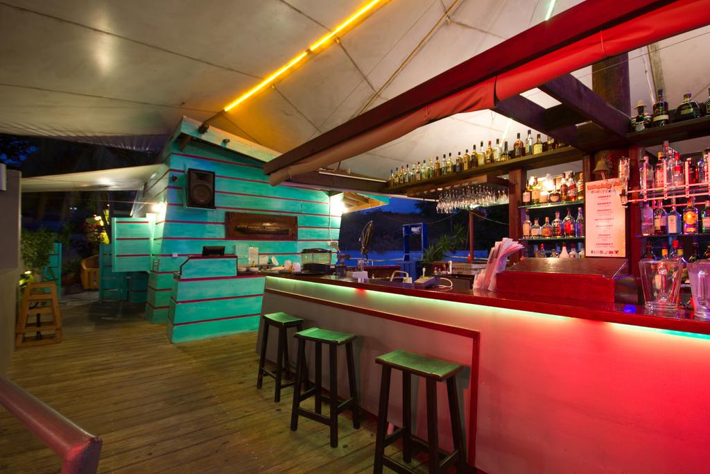 True Blue Bay Boutique Resort by null