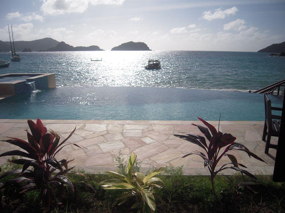 Blue Waters Inn by null