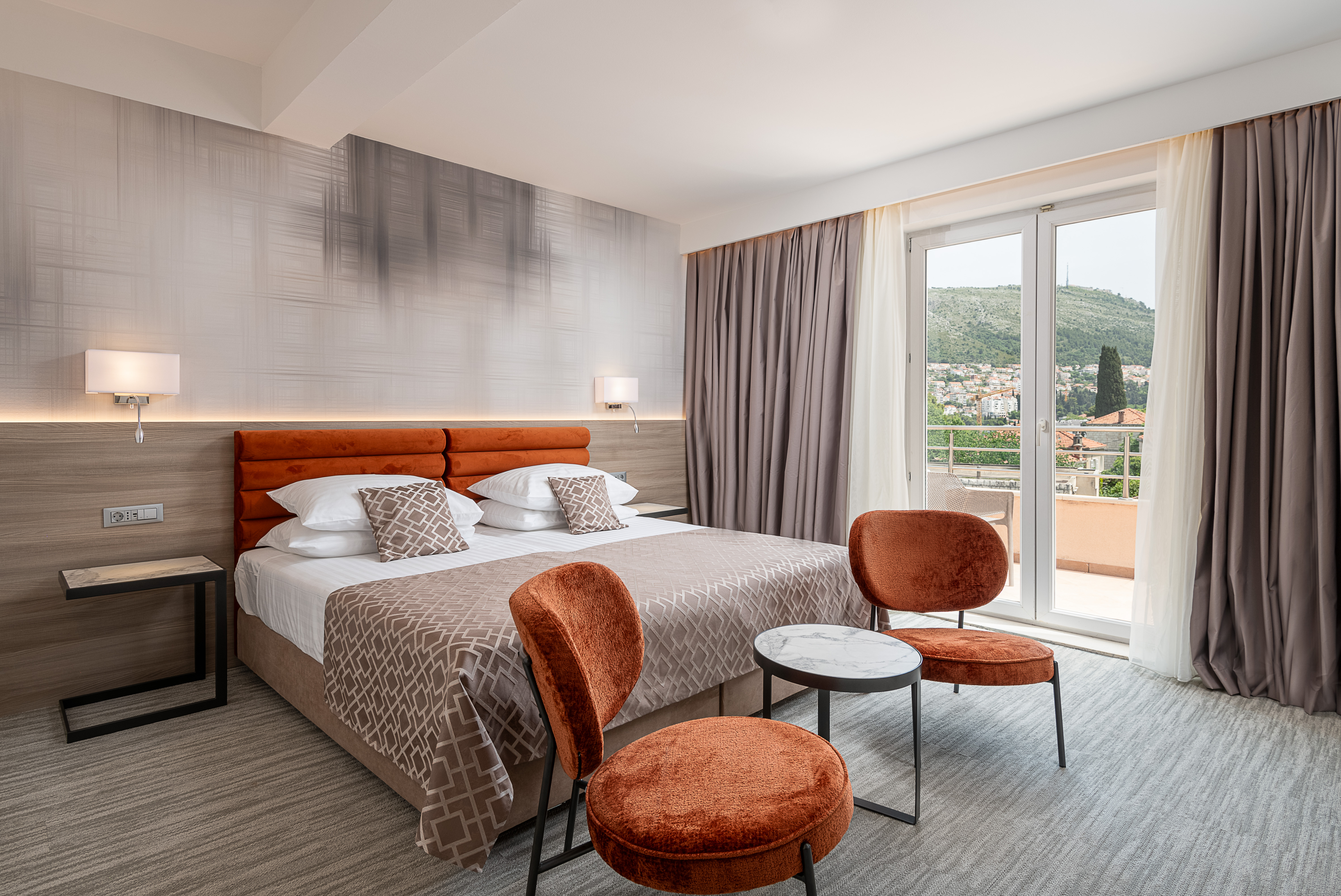 Triple room