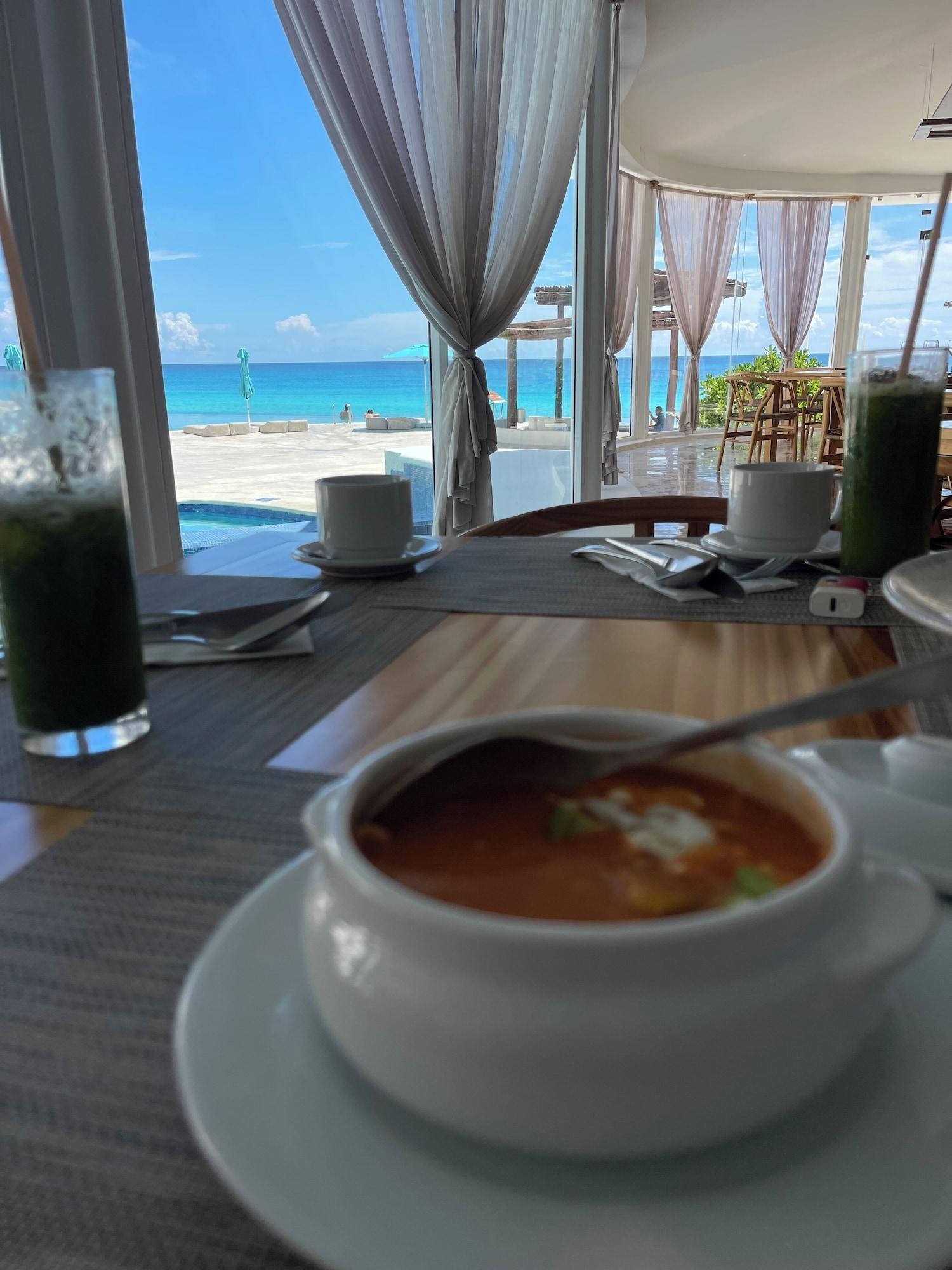Cyan Cancun Resort Spa