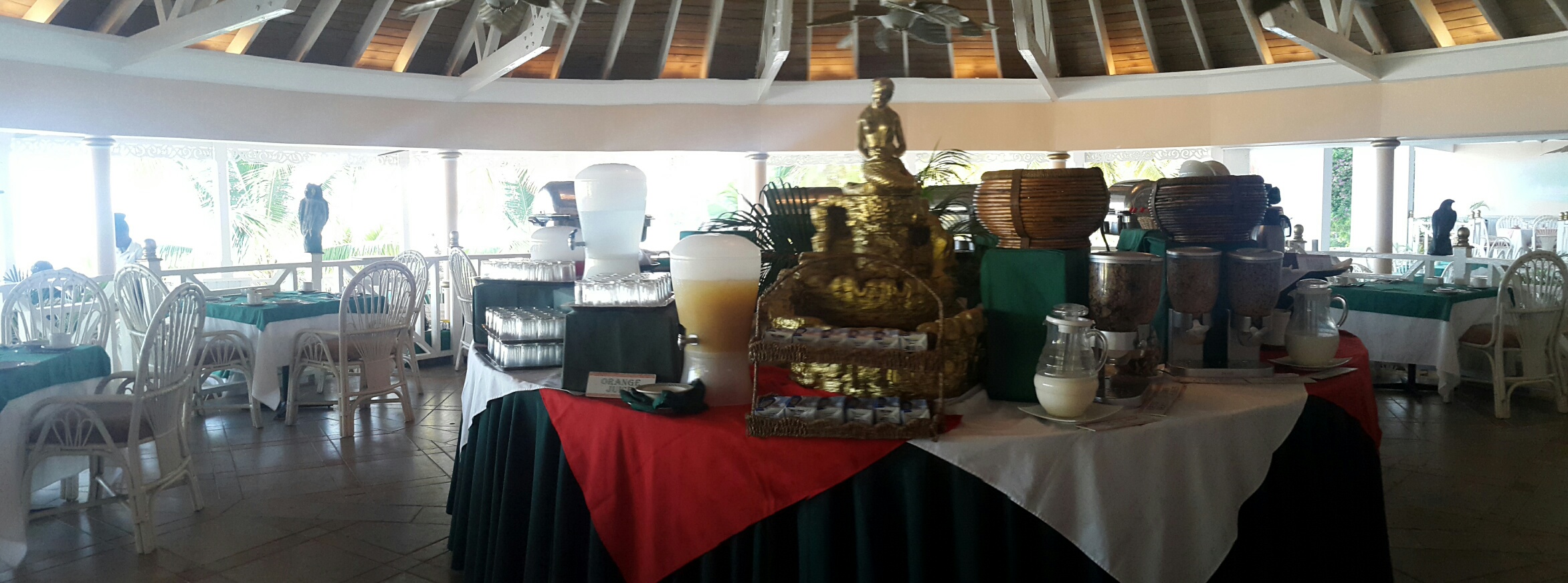 Coco Reef Resort & Spa