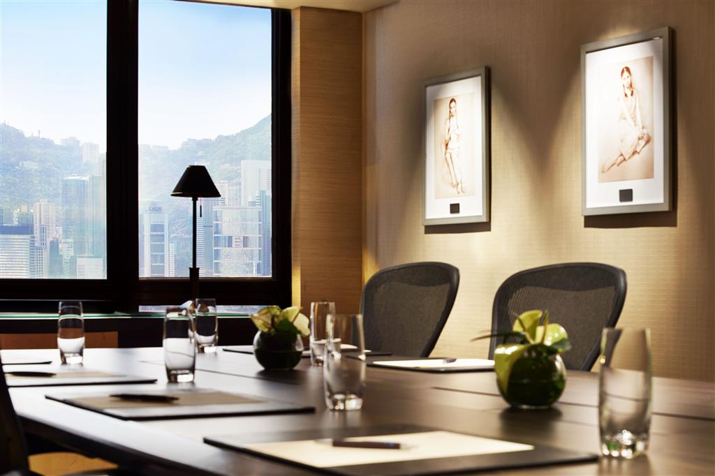 Sheraton Hong Kong Hotel & Towers by null