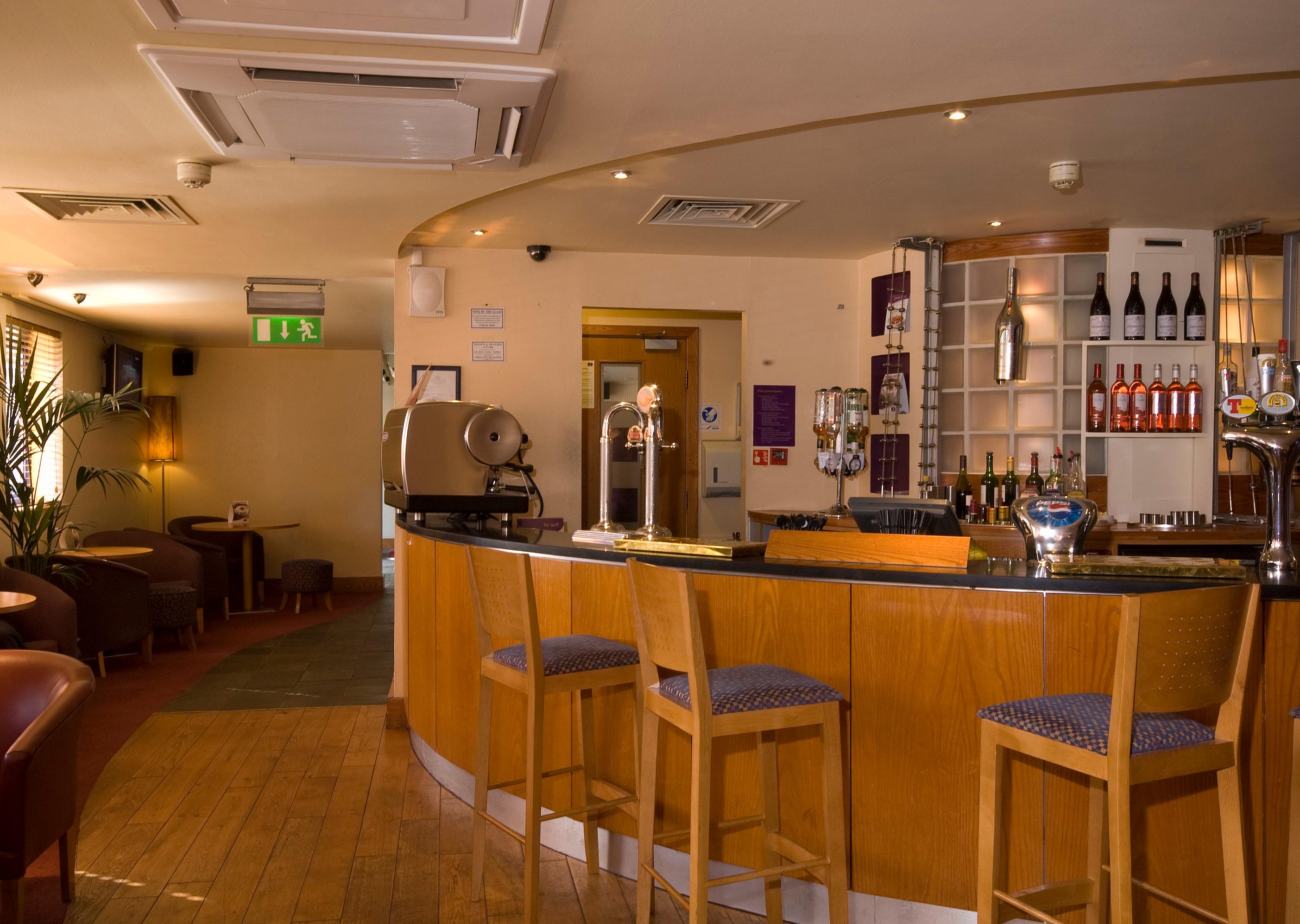 Premier Inn Aberdeen City Centre 