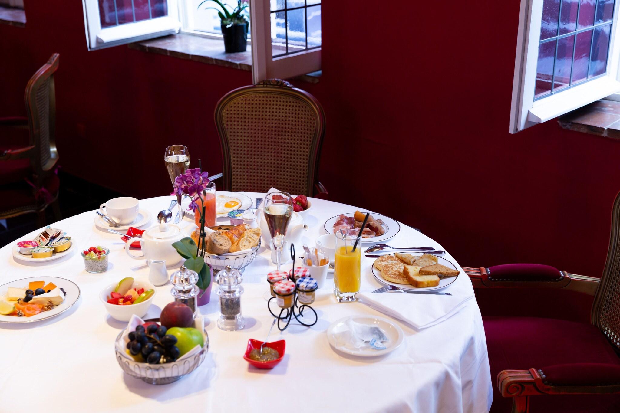 L'Hermitage Gantois, Autograph Collection by null