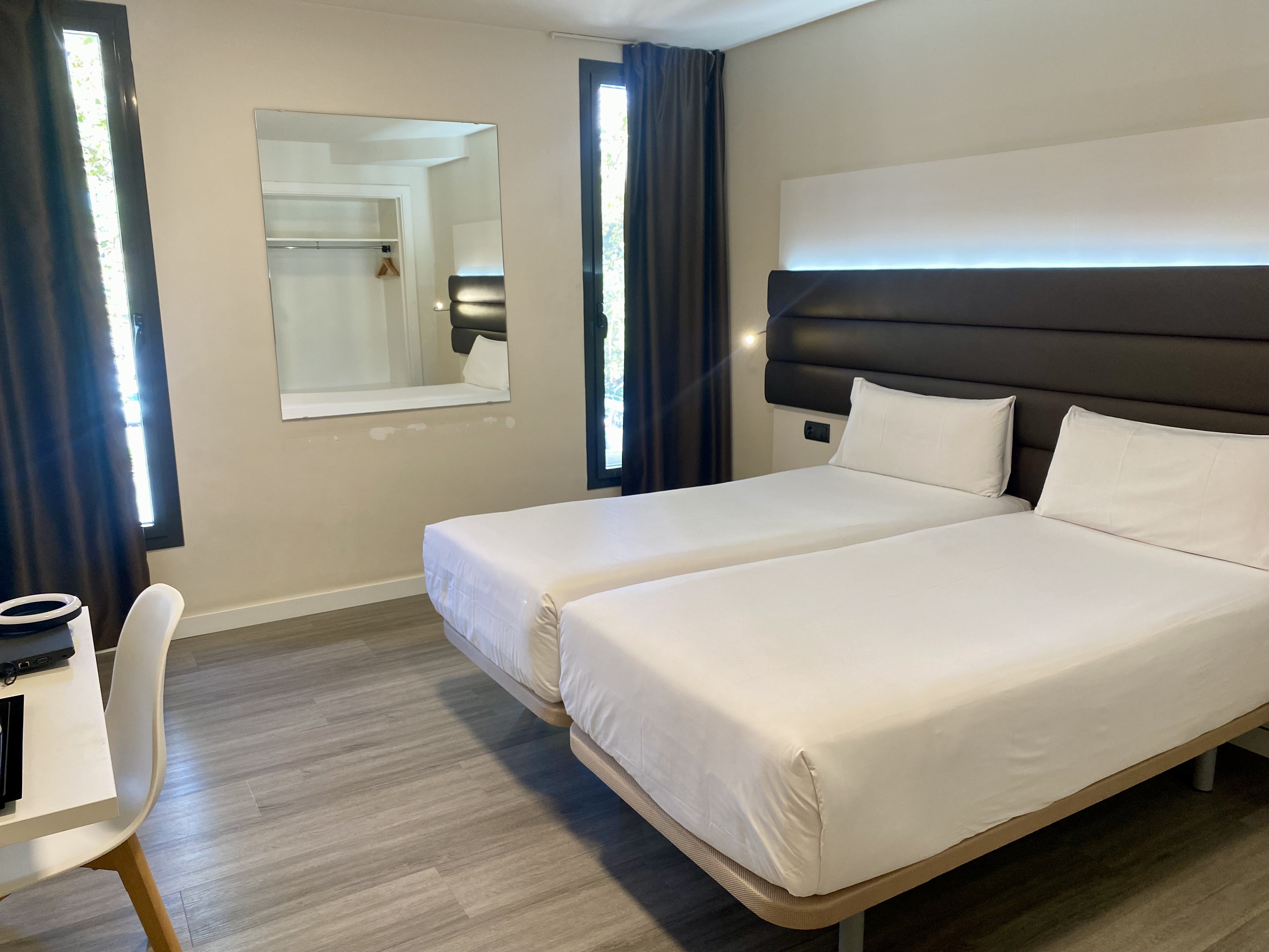 Twin room