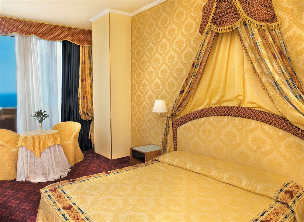 Clarion Hotel Admiral Palace - photo